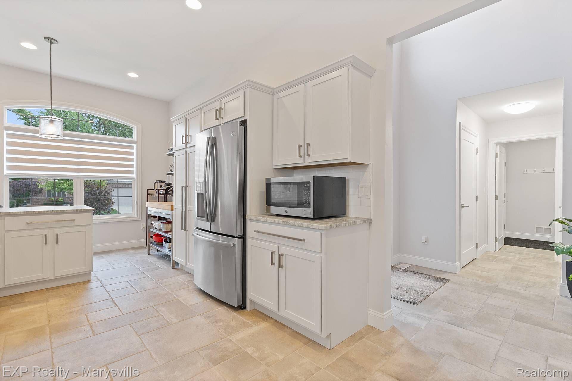 3105 ABERDEEN Court