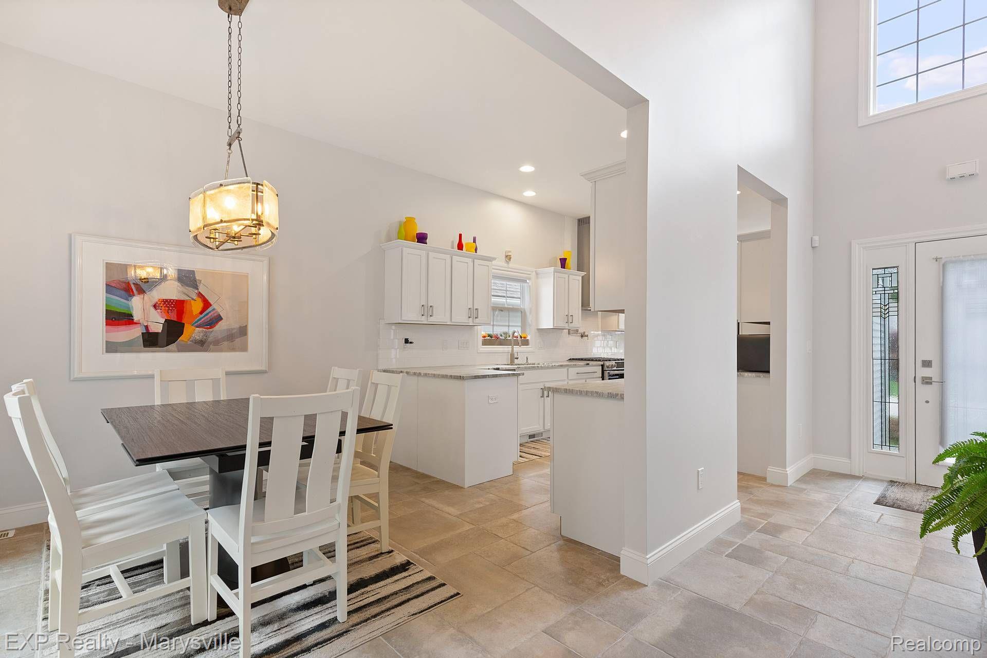 3105 ABERDEEN Court