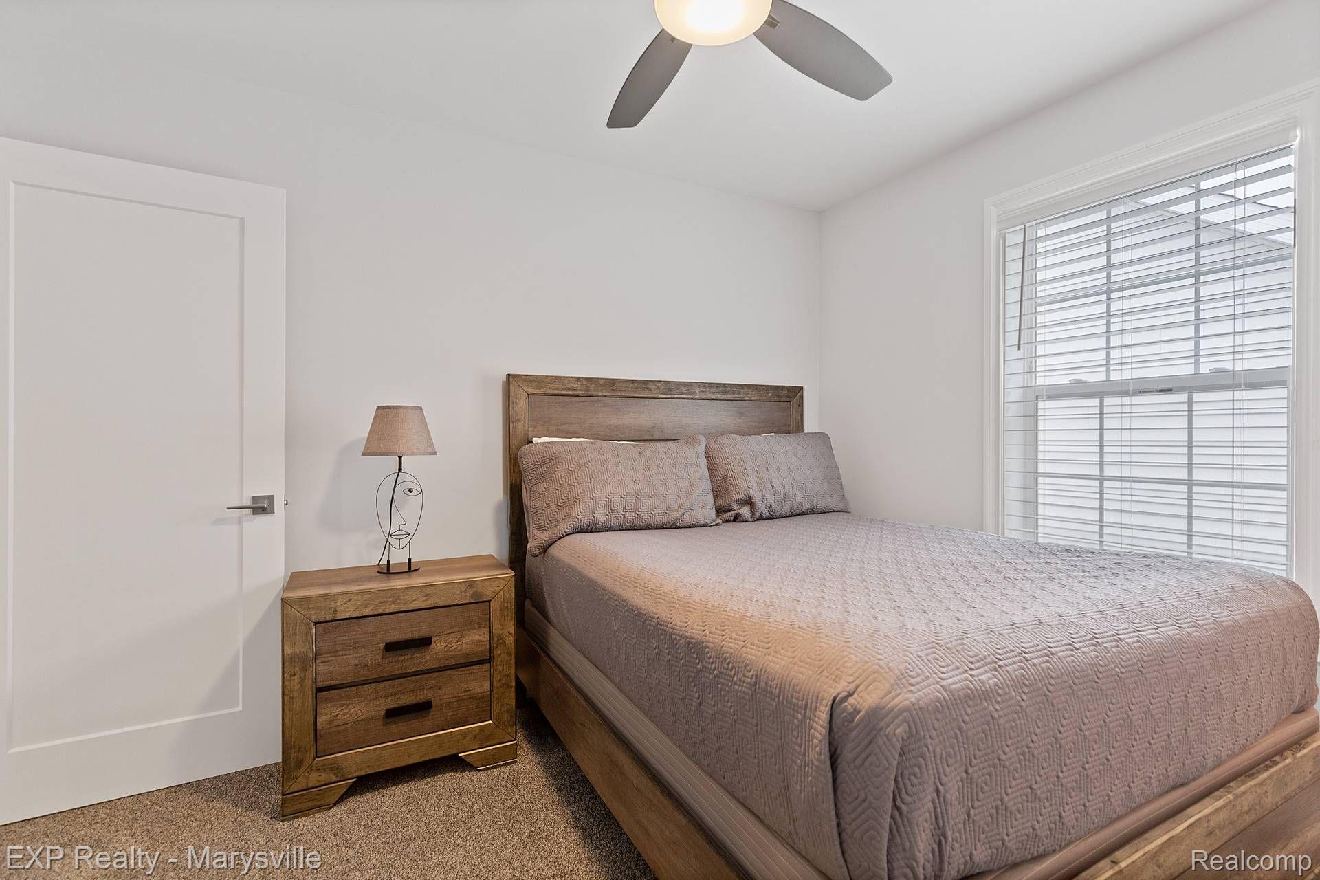 3105 ABERDEEN Court