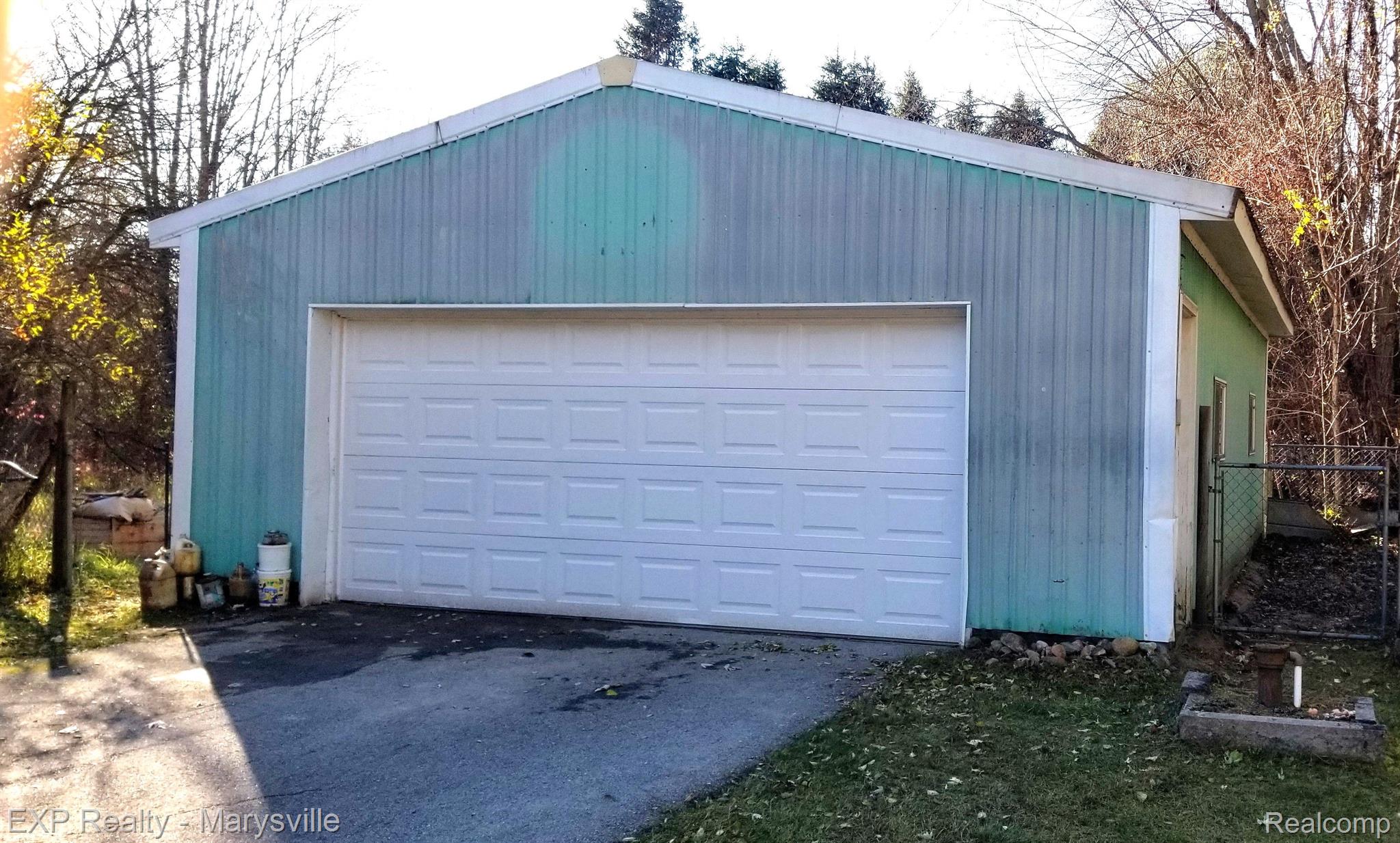 2195 EMERSON Road