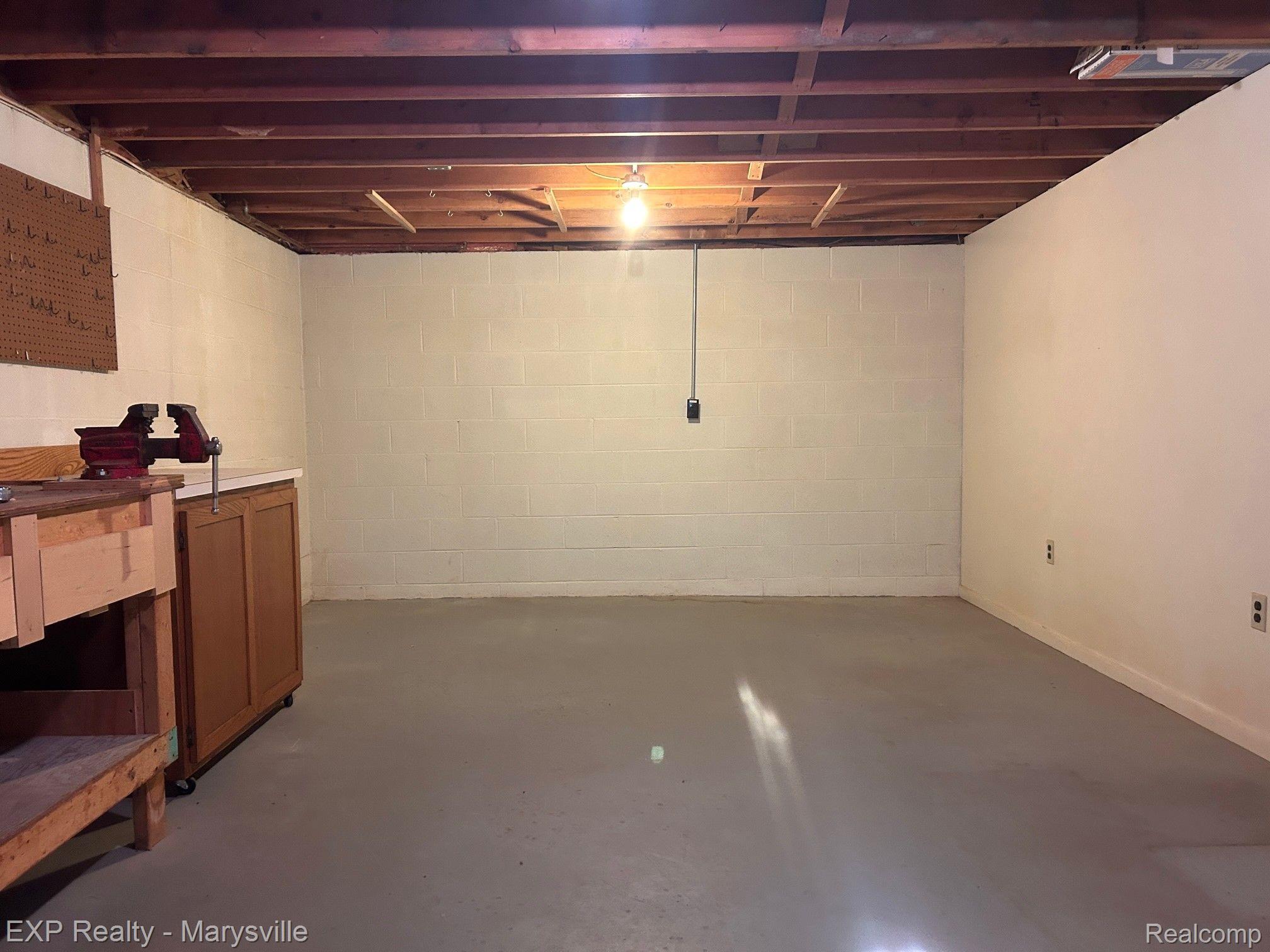 13561 SPEAKER Road
