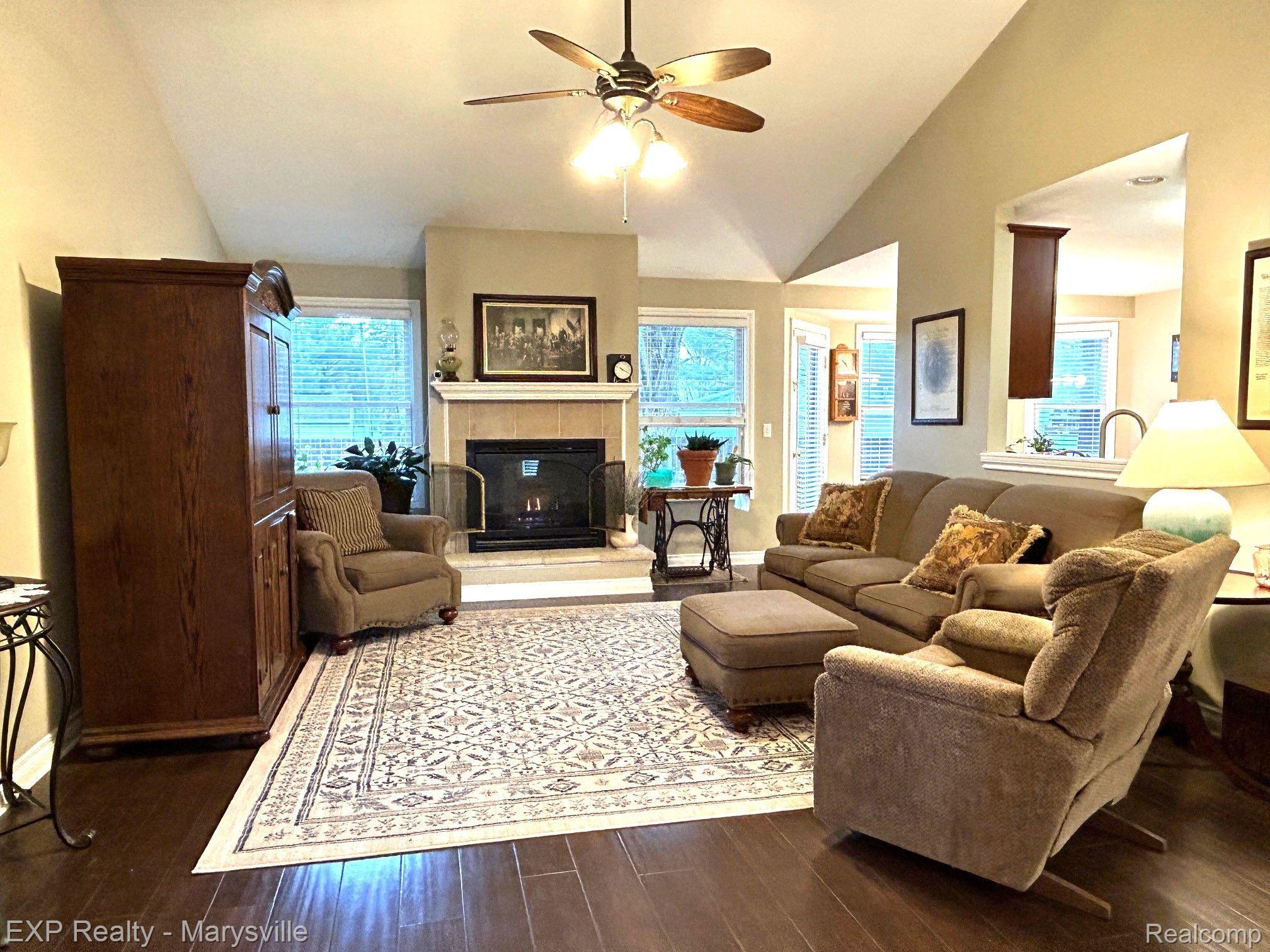 4258 MEADOW