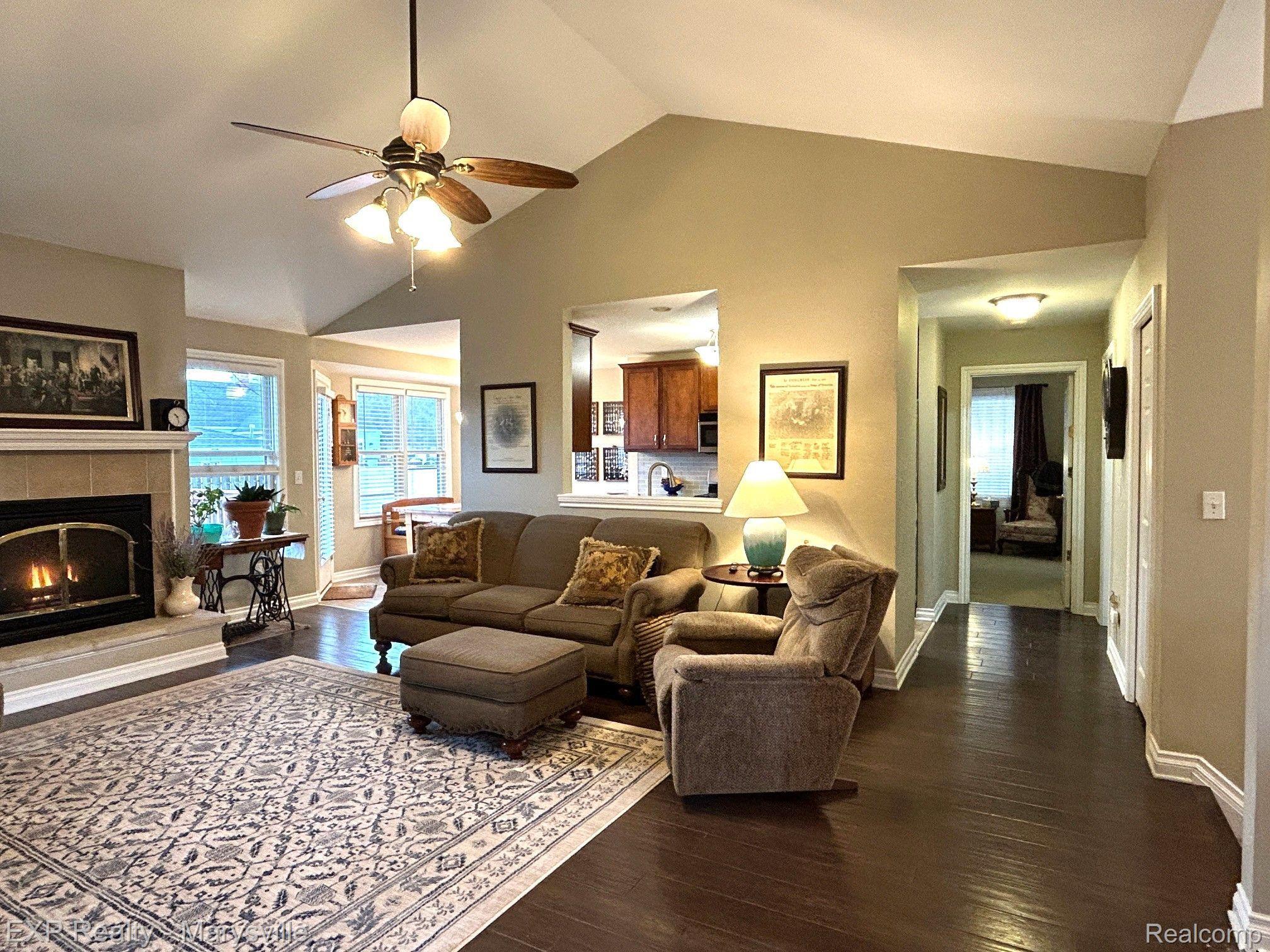 4258 MEADOW