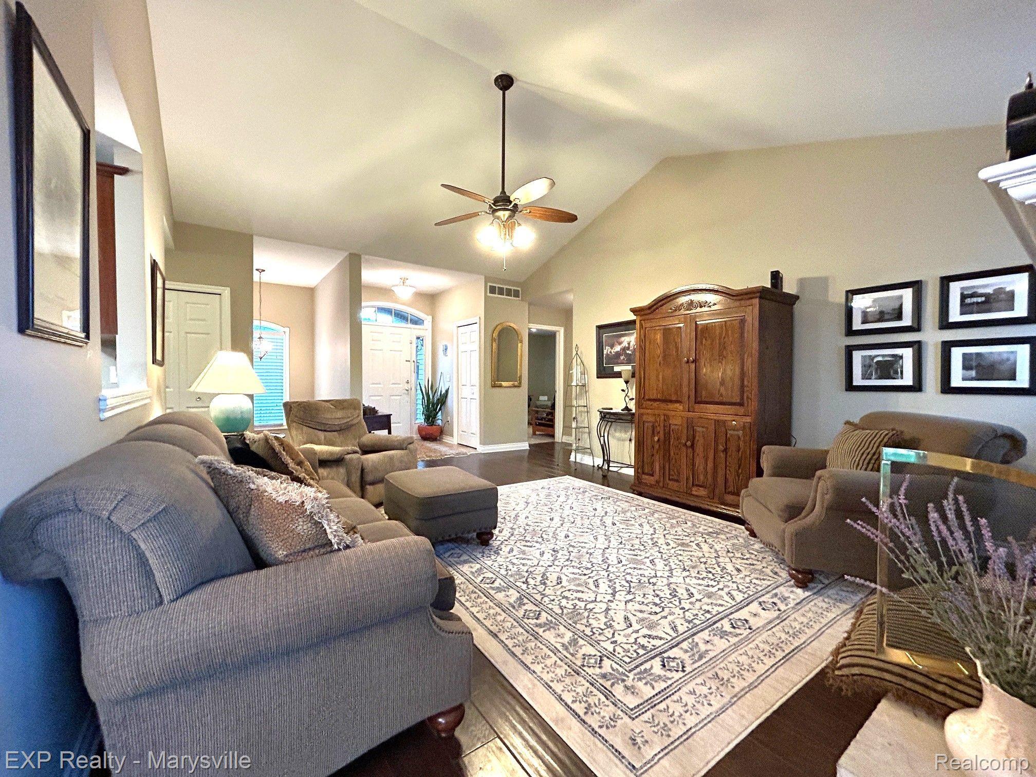 4258 MEADOW
