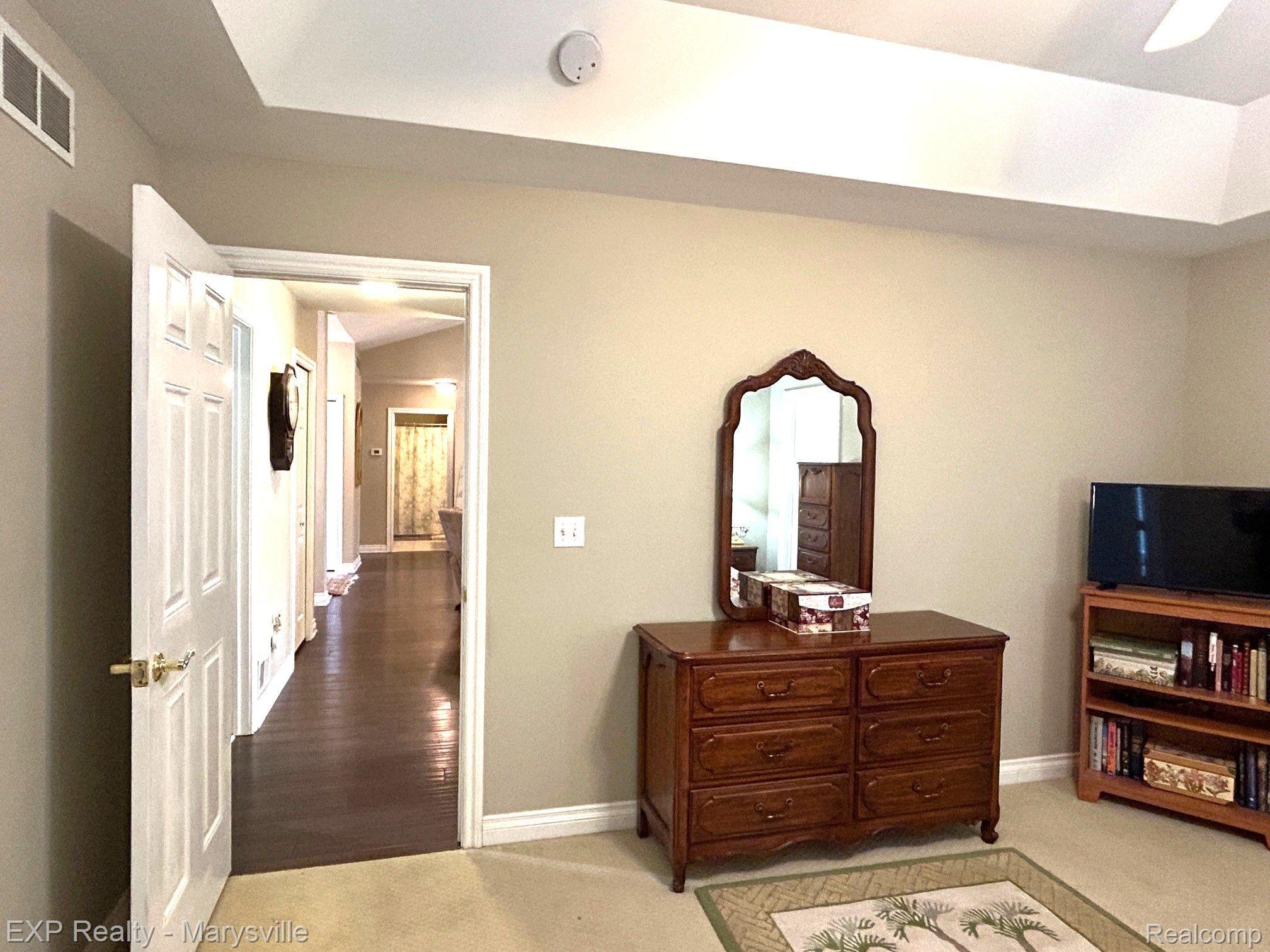 4258 MEADOW