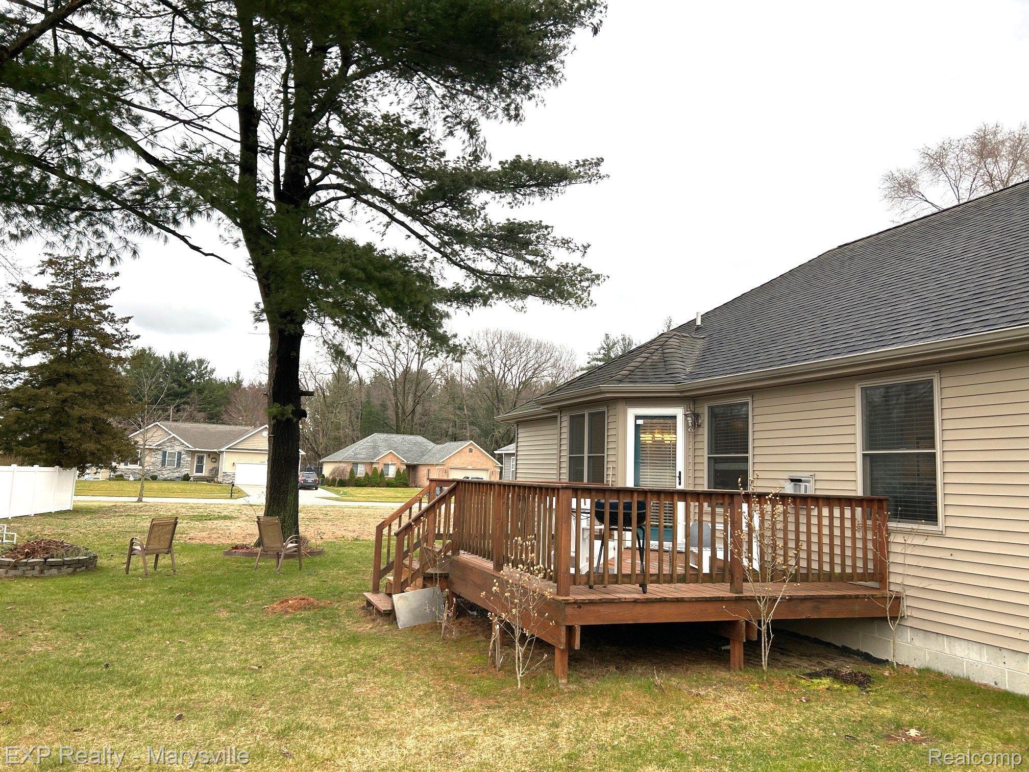 4258 MEADOW