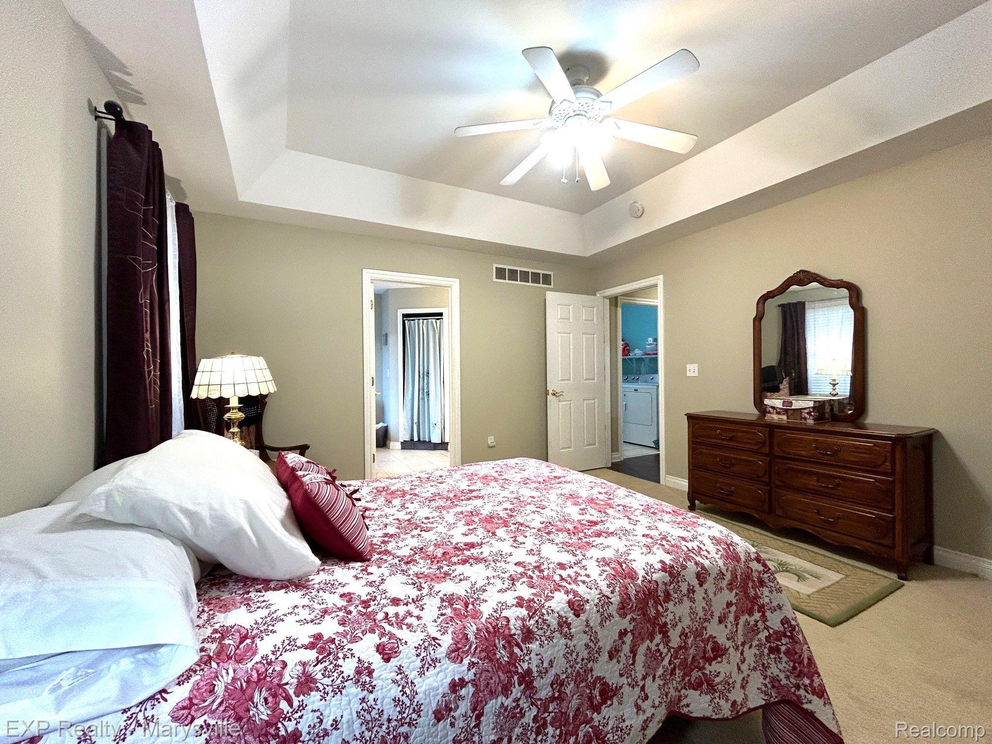 4258 MEADOW