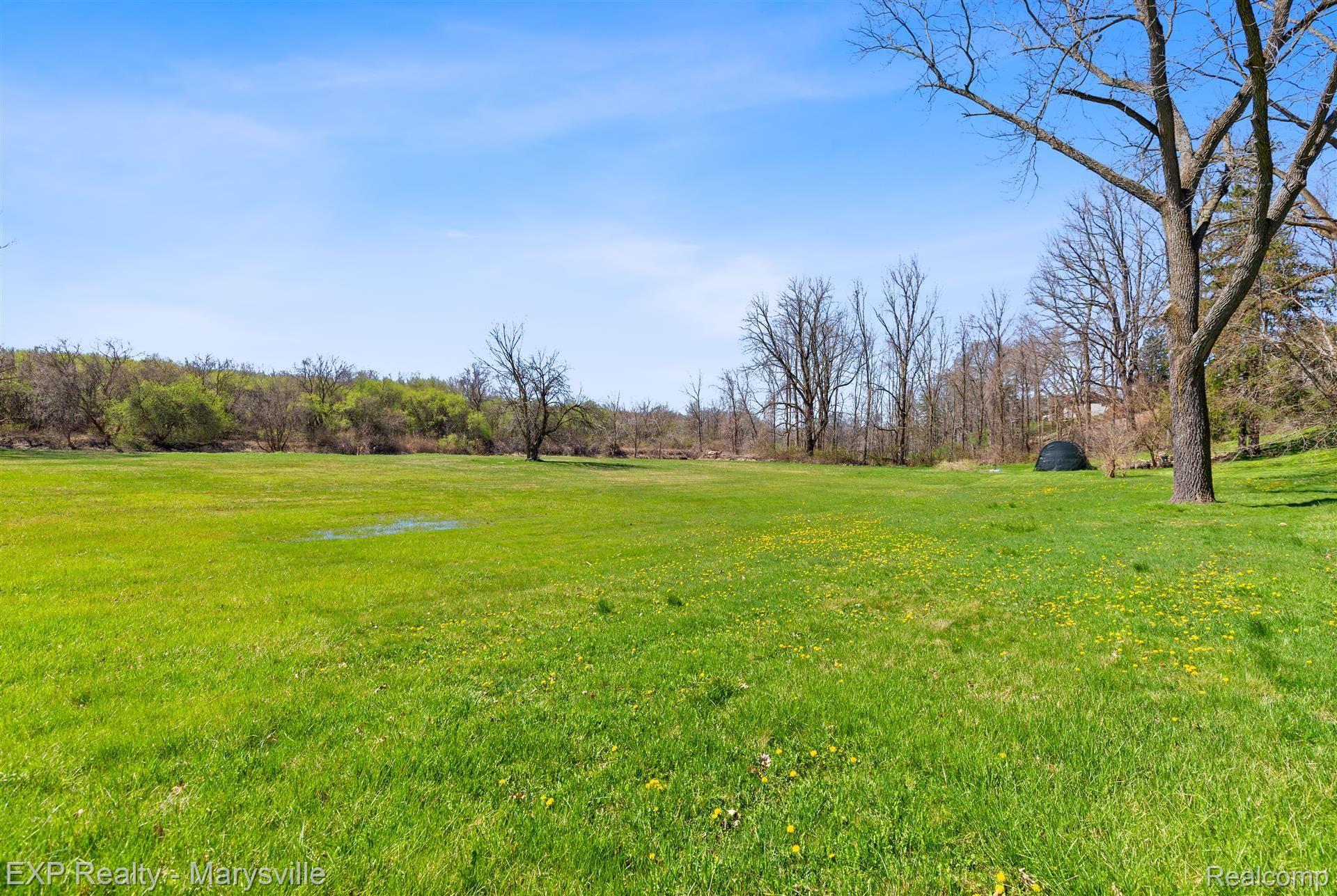 4349 N RIVER Road
