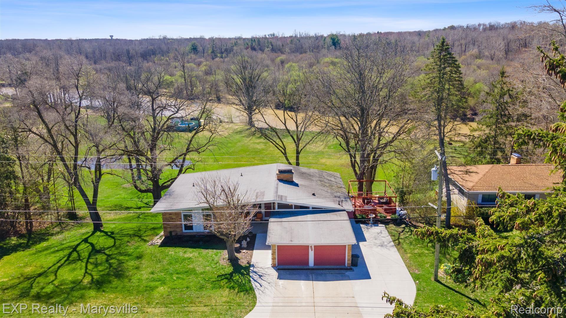4349 N RIVER Road