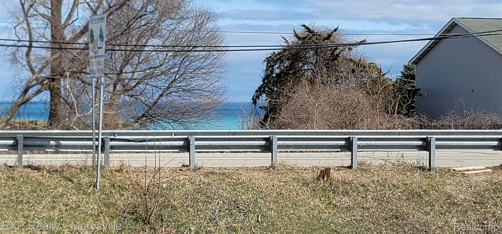 6515 LAKESHORE Road