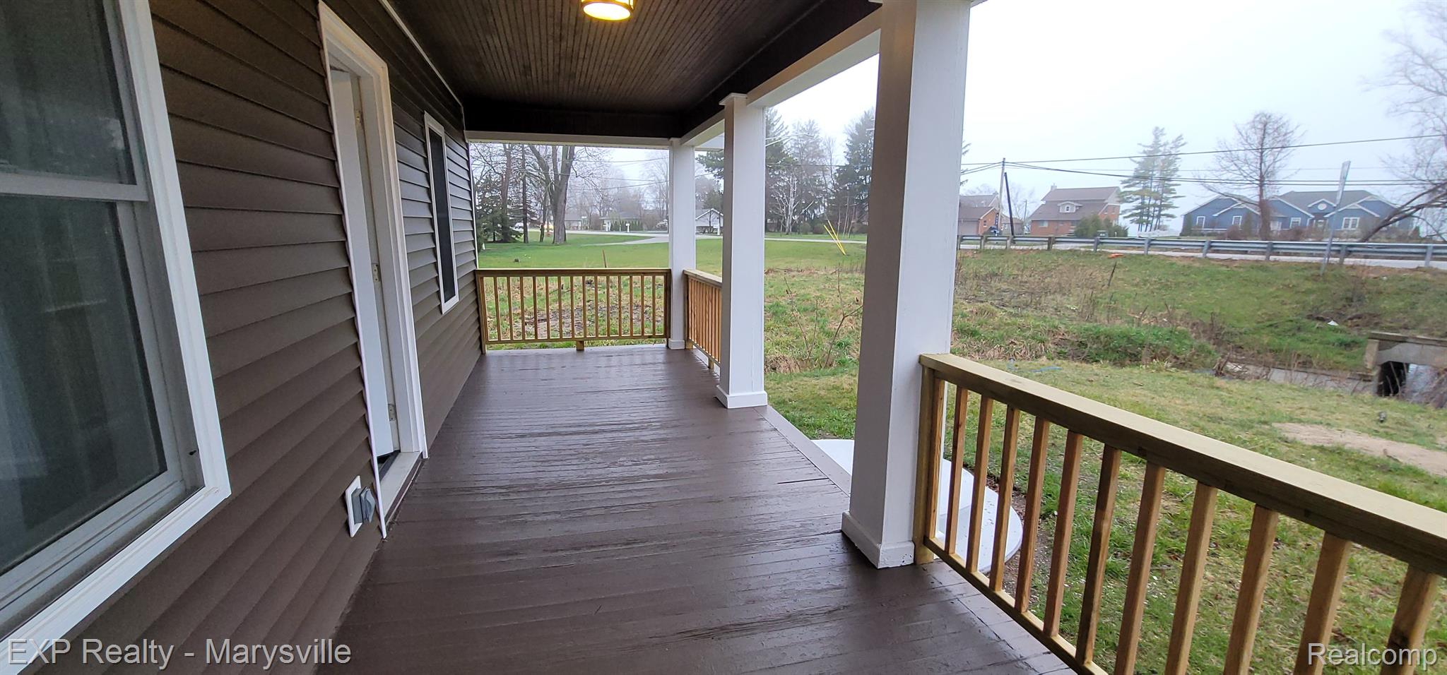 6515 LAKESHORE Road