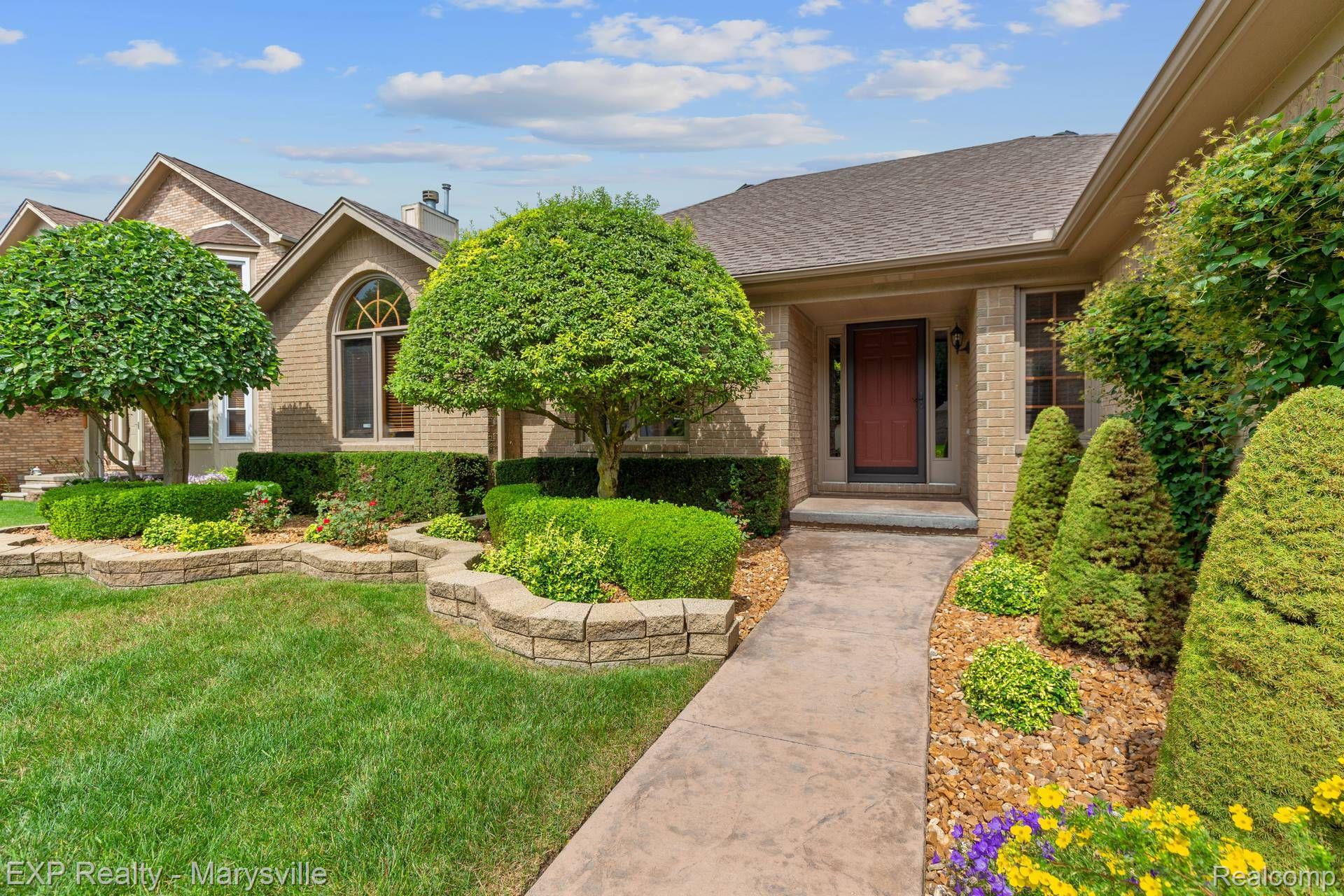 53731 HERITAGE Lane