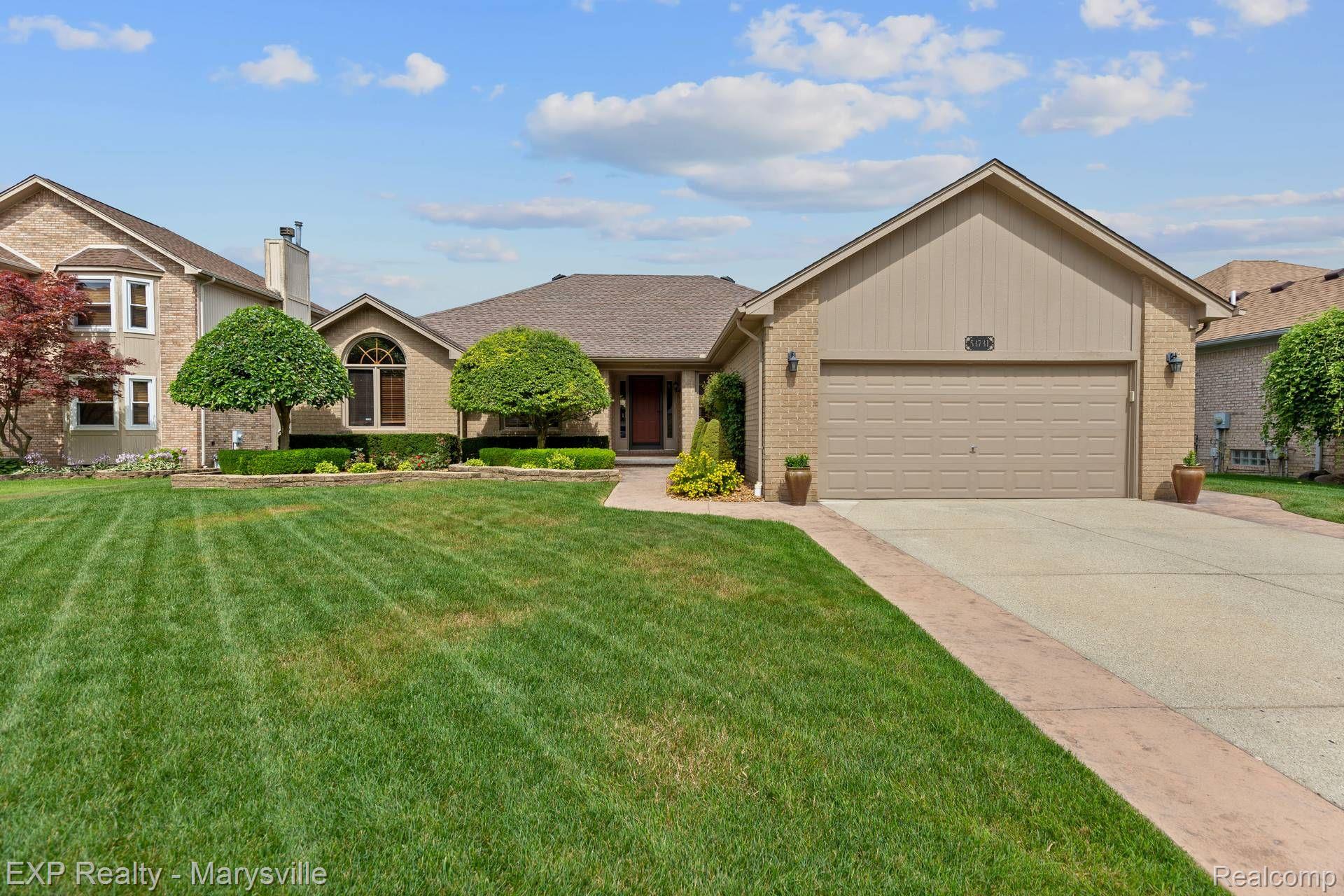 53731 HERITAGE Lane