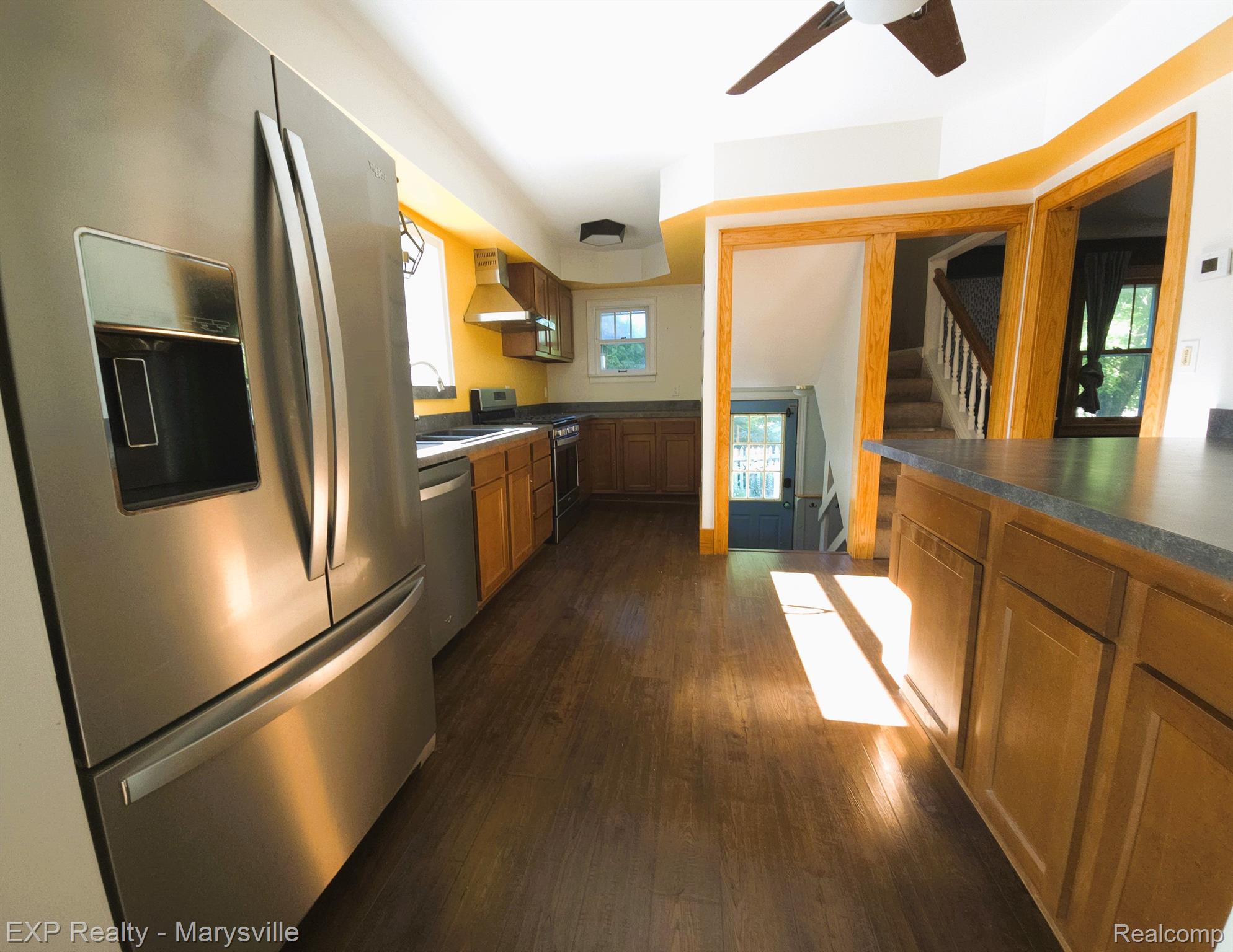 206 N 9TH Street