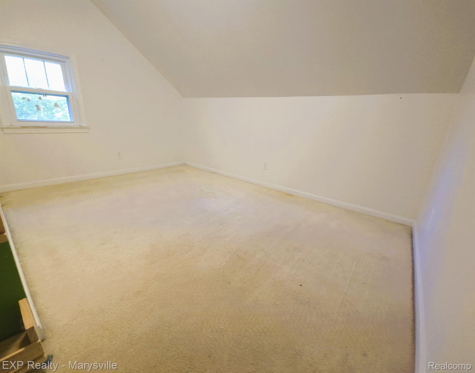 206 N 9TH Street