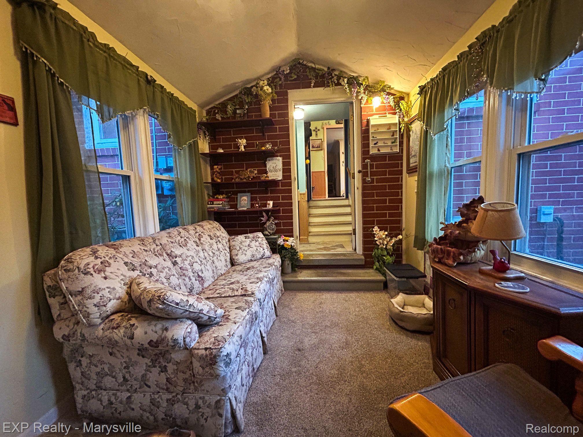 4198 LAPEER Road