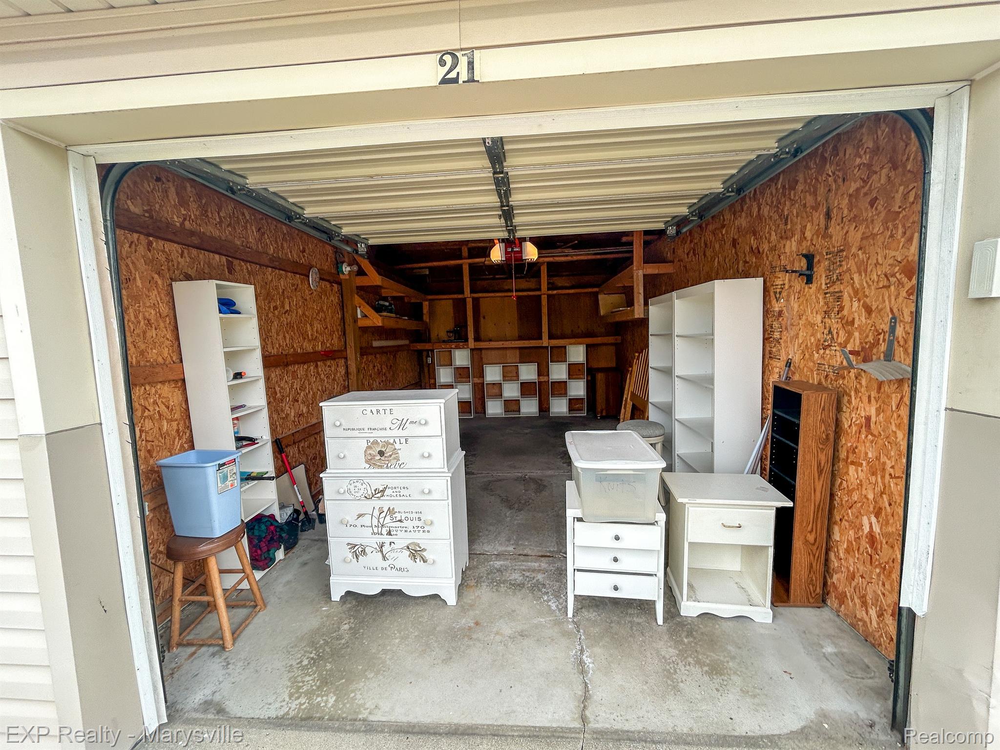 1700 RIVER Road 21