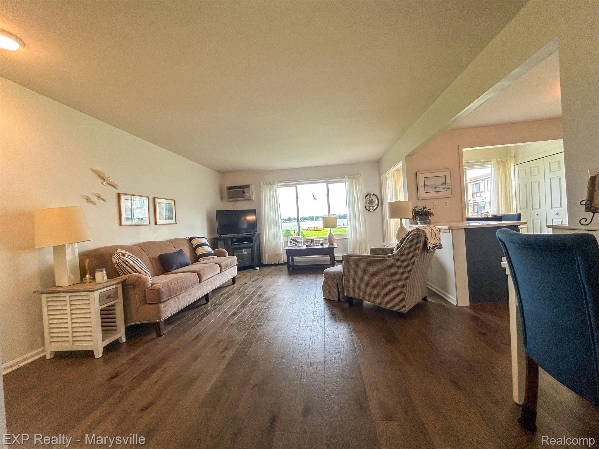 1700 RIVER Road 21