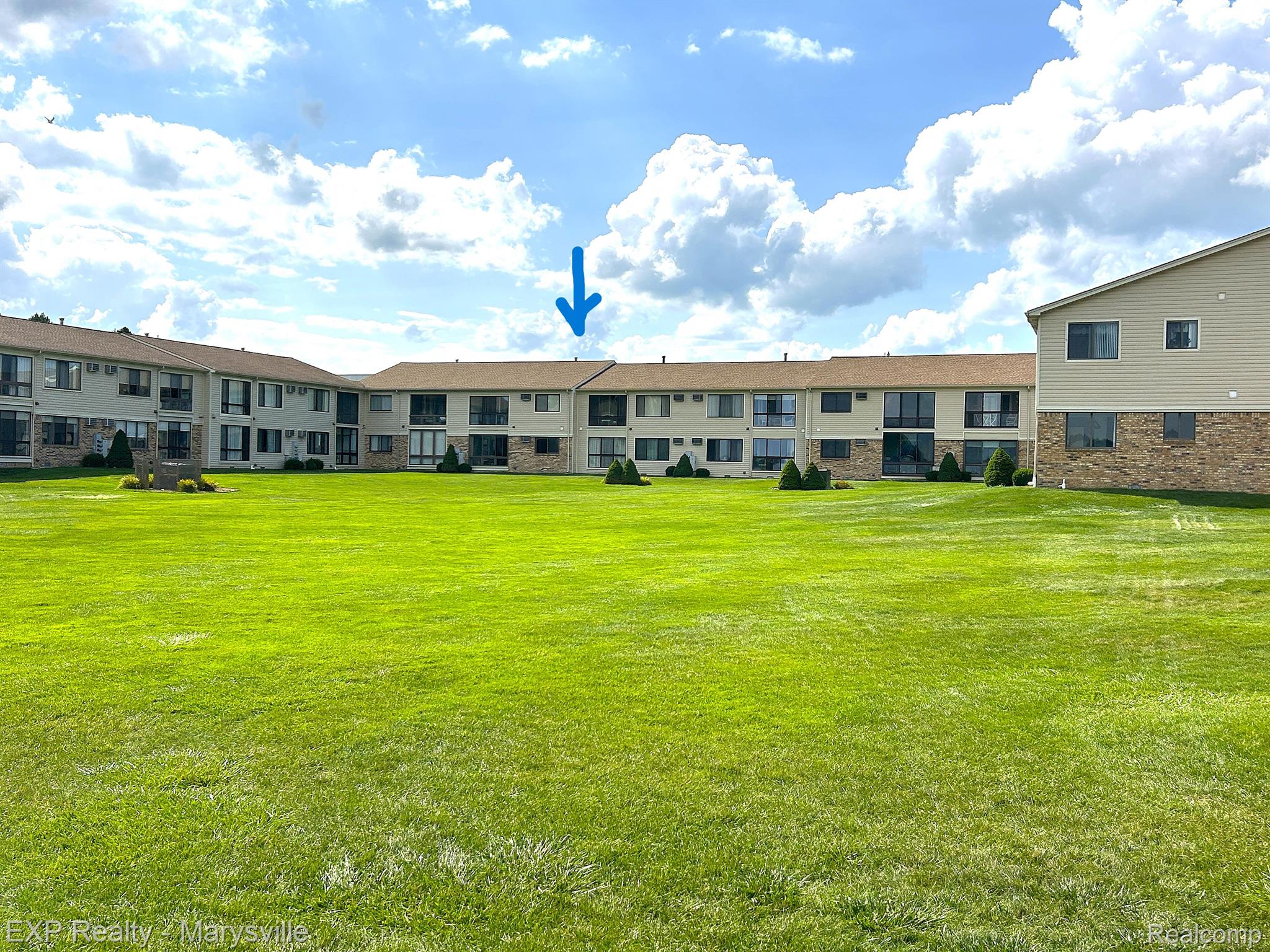 1700 RIVER Road 21