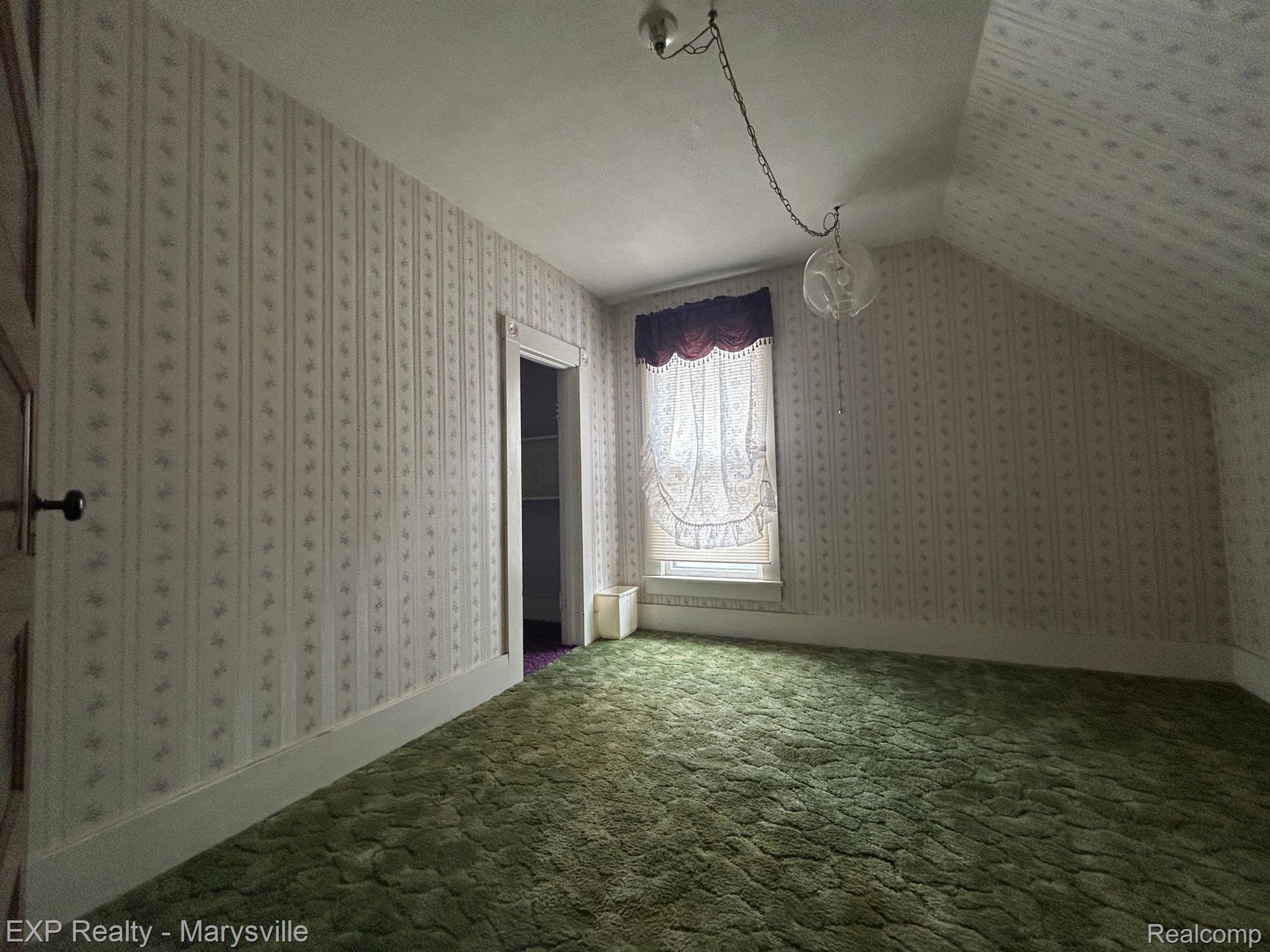 7070 CARSON Road