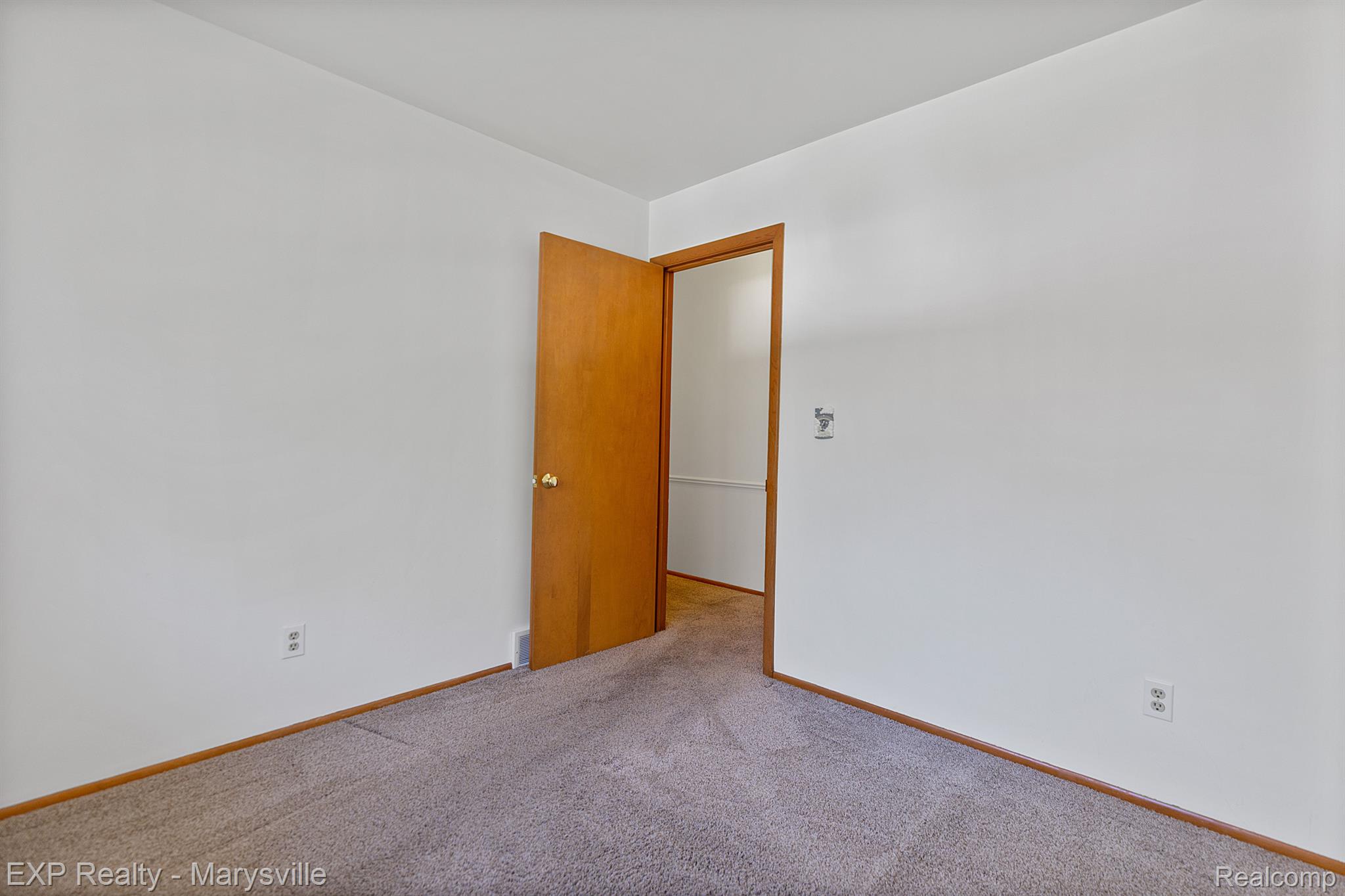 1611 JONES Place