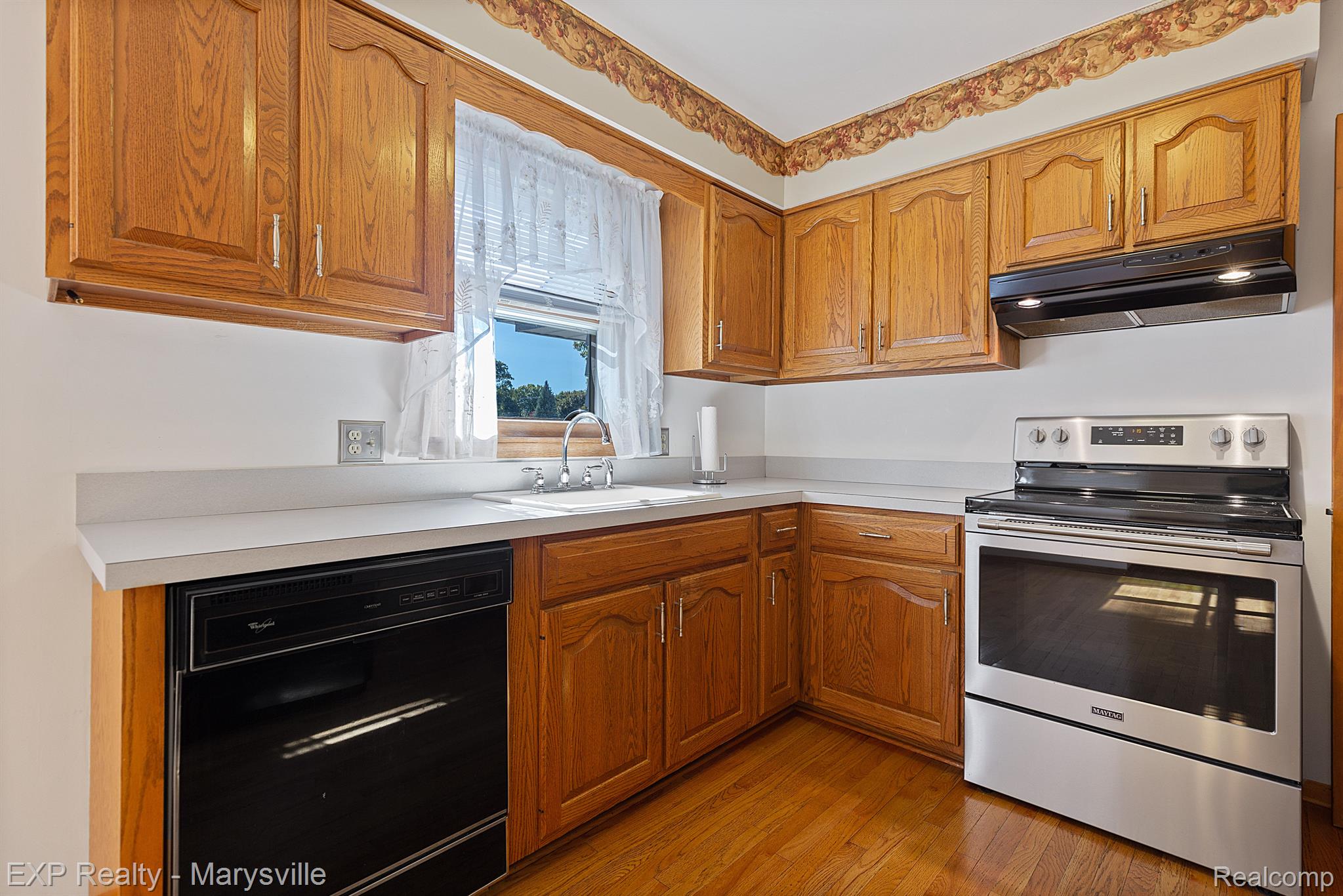 1611 JONES Place
