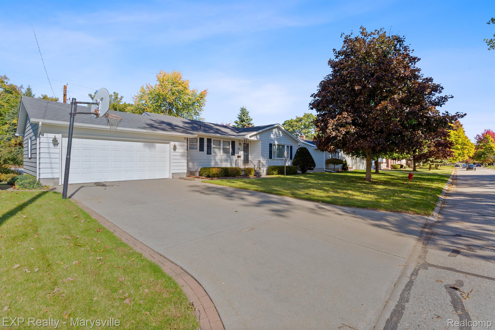 1611 JONES Place