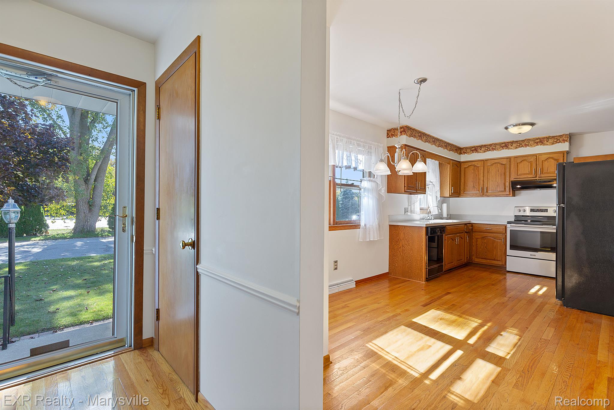 1611 JONES Place
