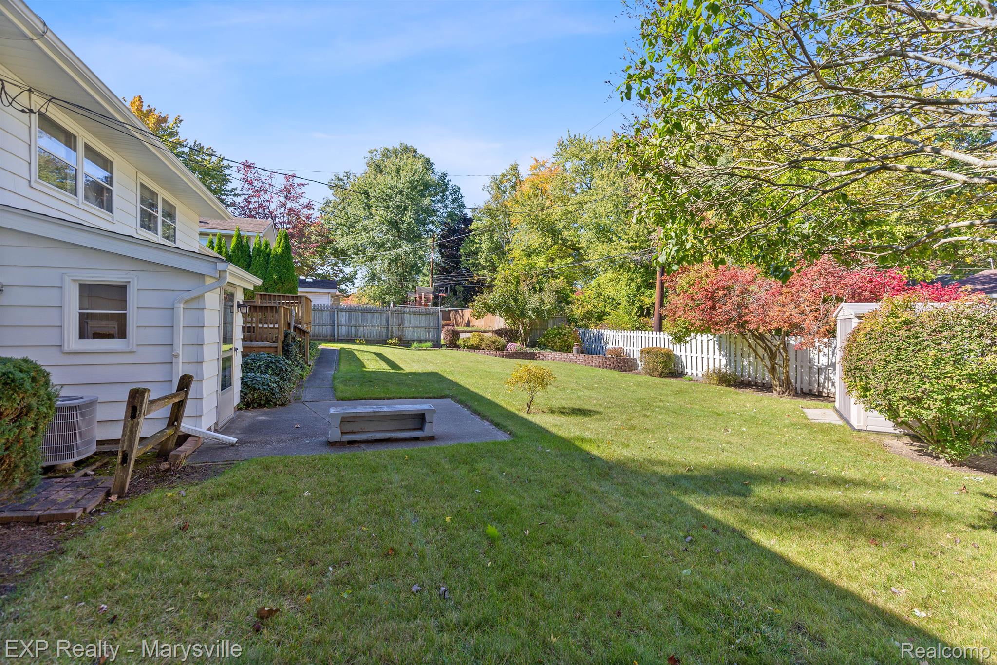 1611 JONES Place