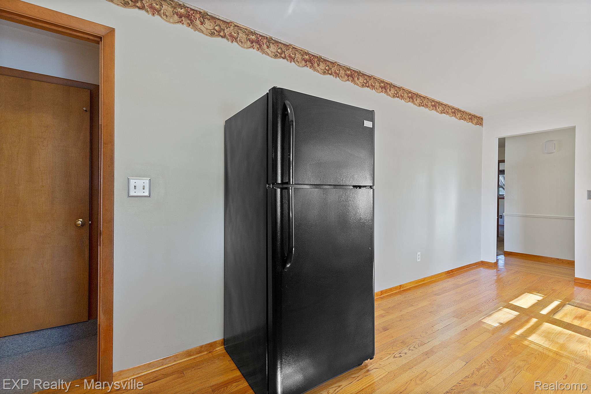 1611 JONES Place