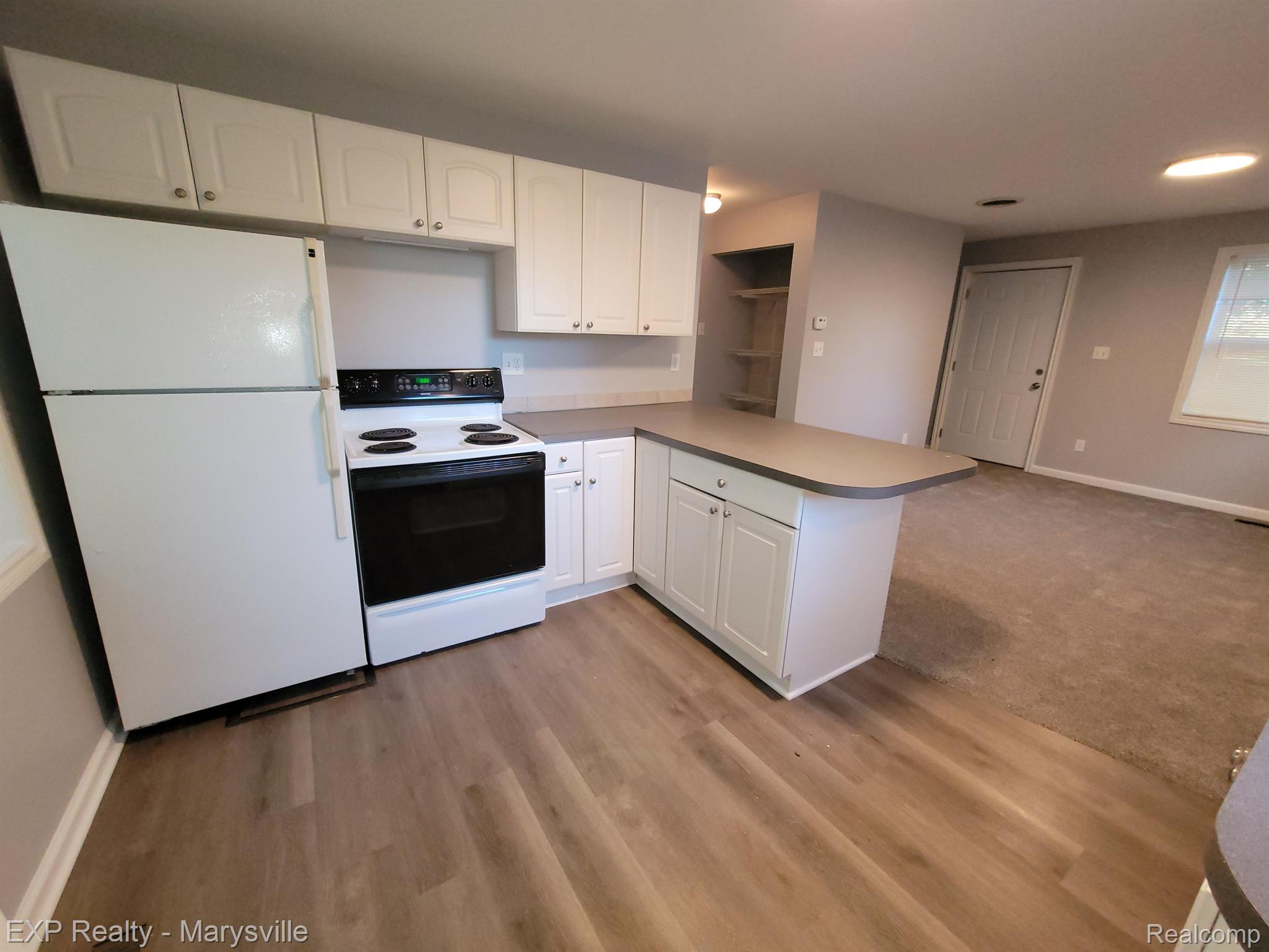 4707 MEADOWLAWN Drive