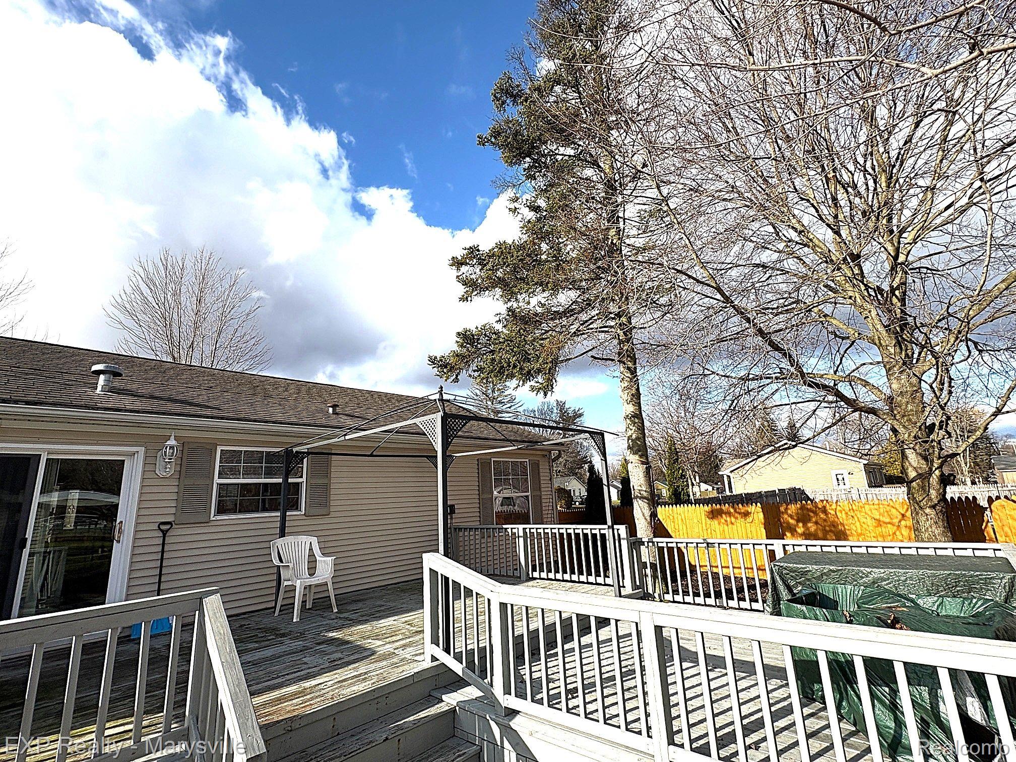 1806 MARLETTE Road