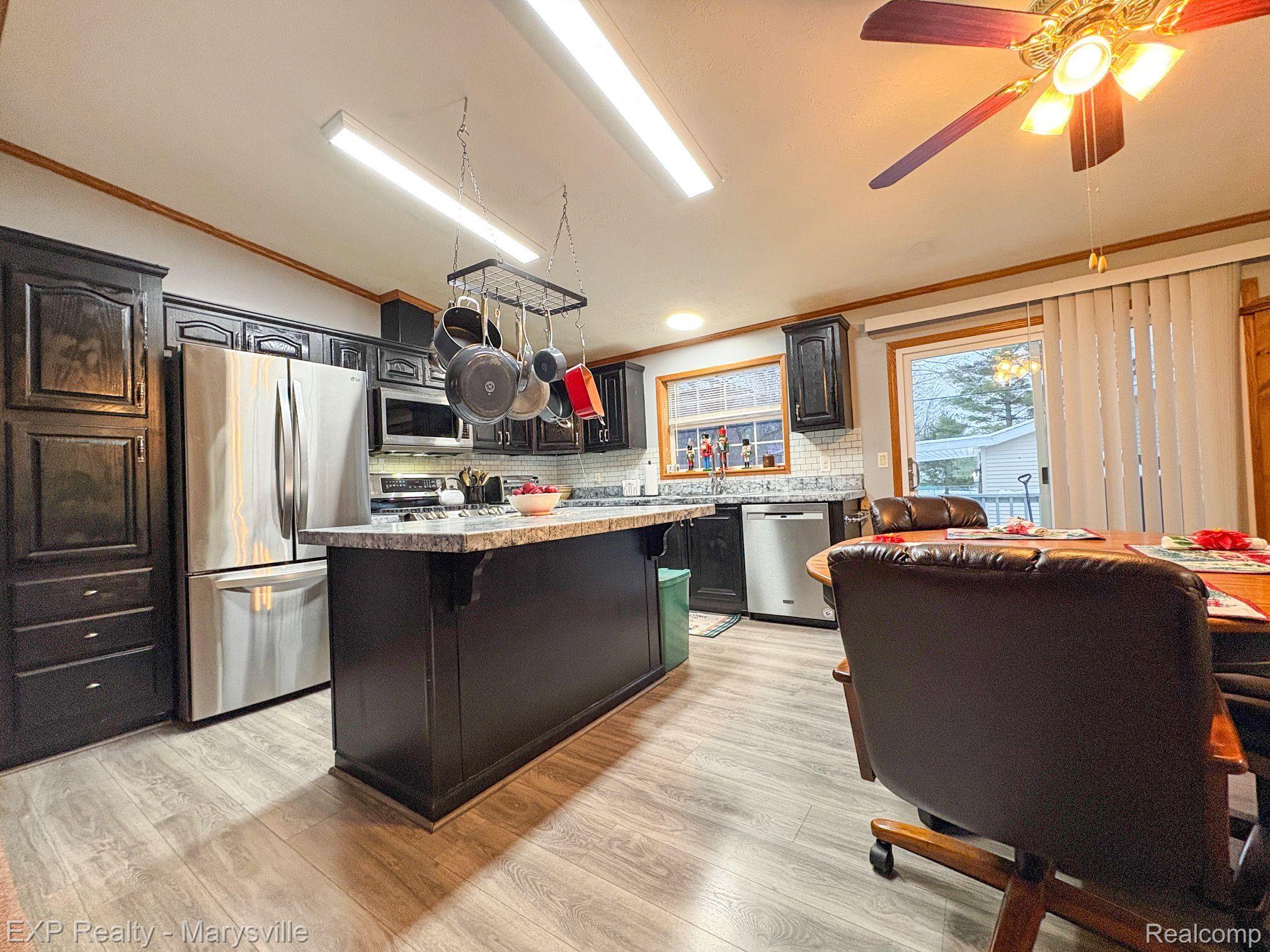 1806 MARLETTE Road