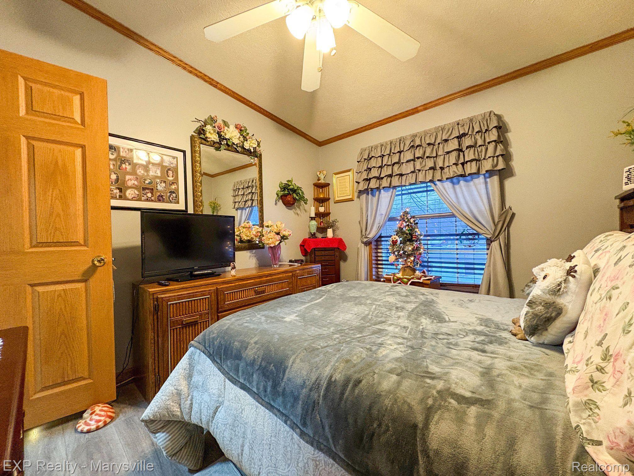 1806 MARLETTE Road