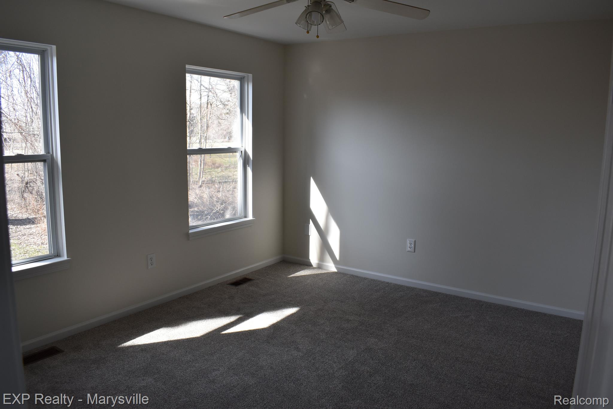 4711 MEADOWLAWN Drive