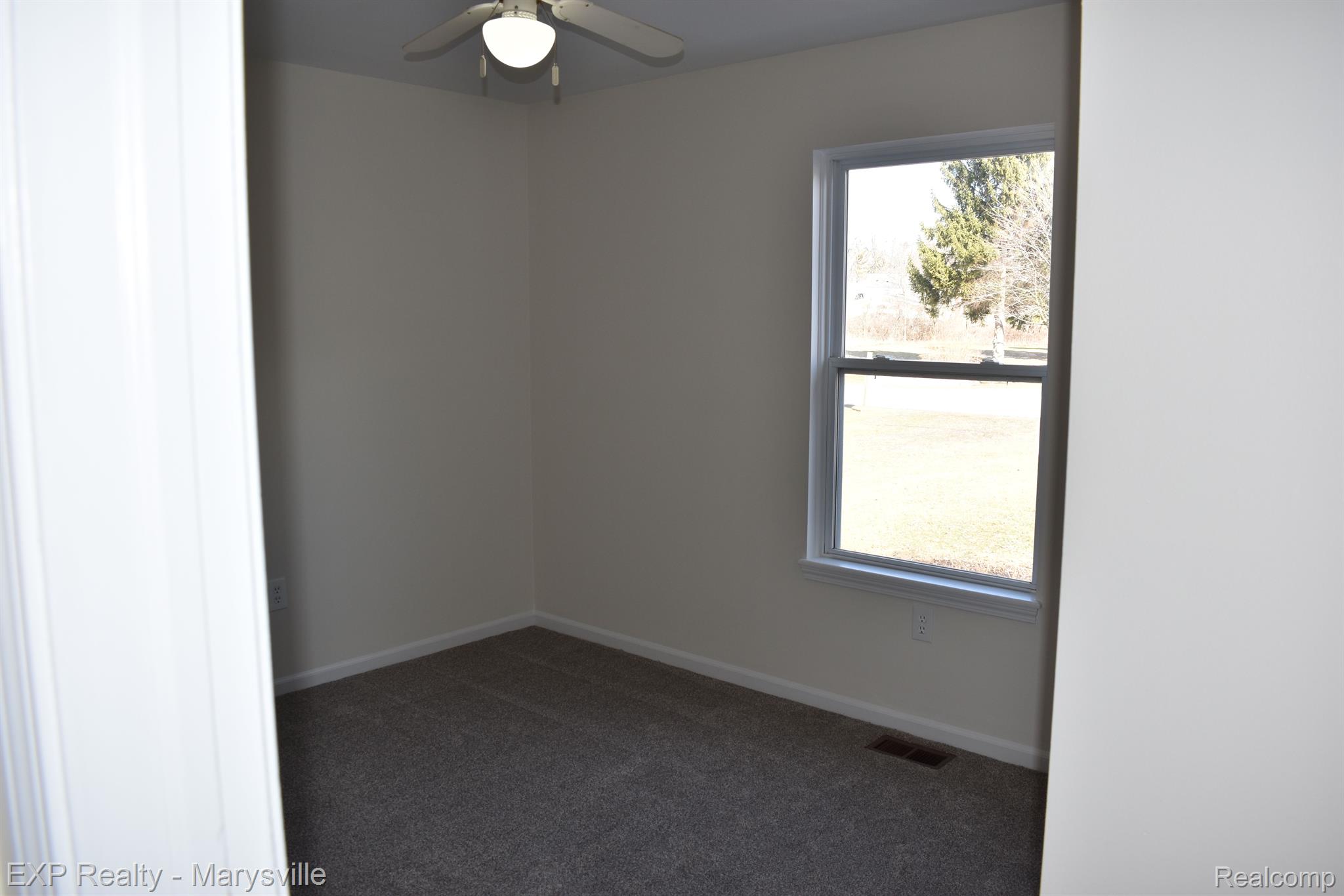 4711 MEADOWLAWN Drive