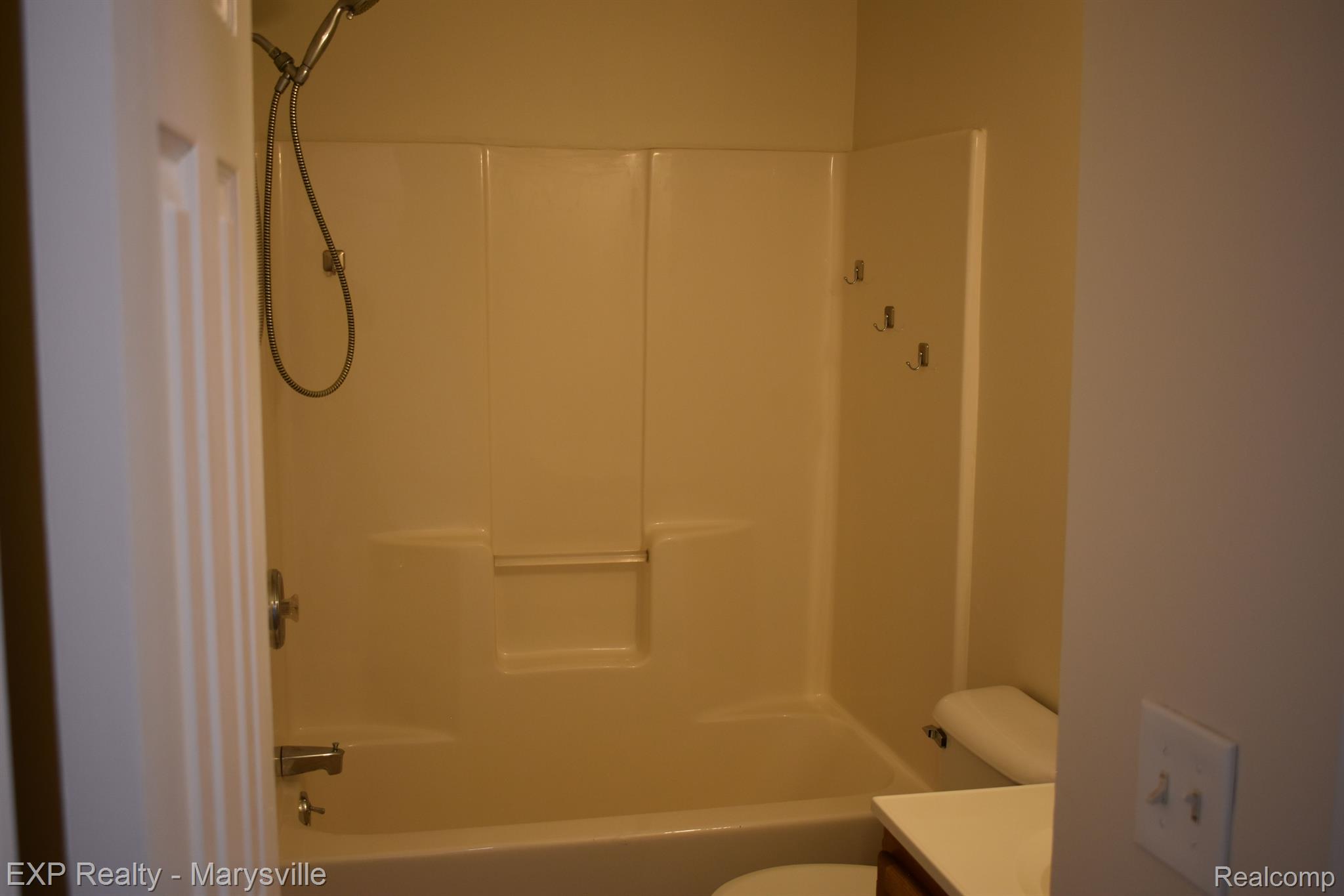 4711 MEADOWLAWN Drive