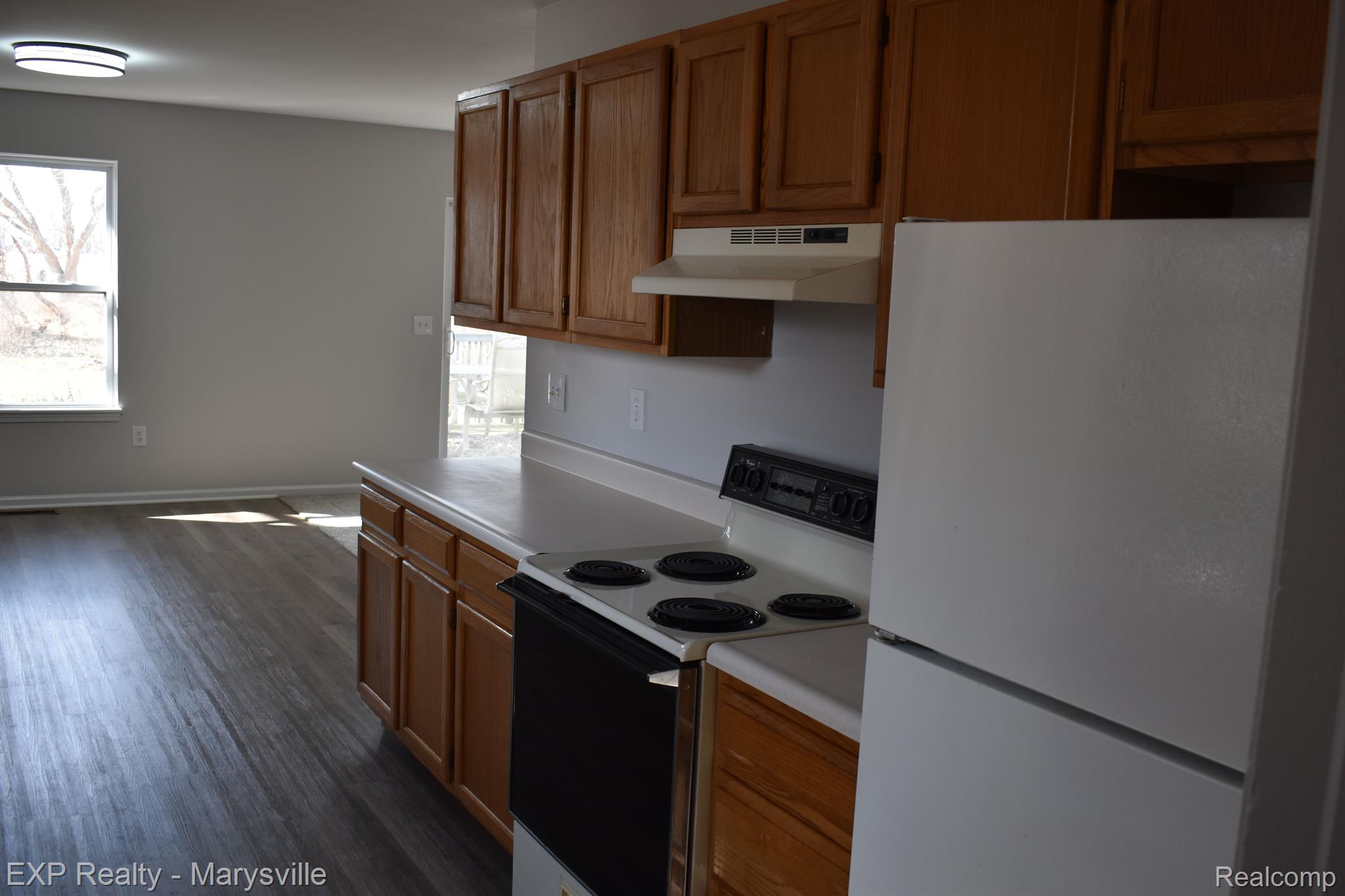 4711 MEADOWLAWN Drive