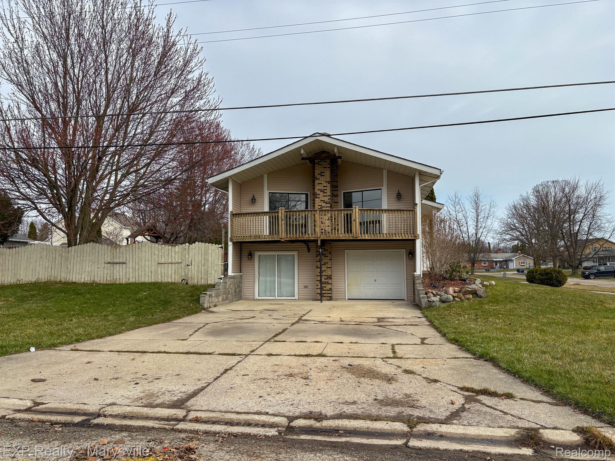 890 ILLINOIS Street