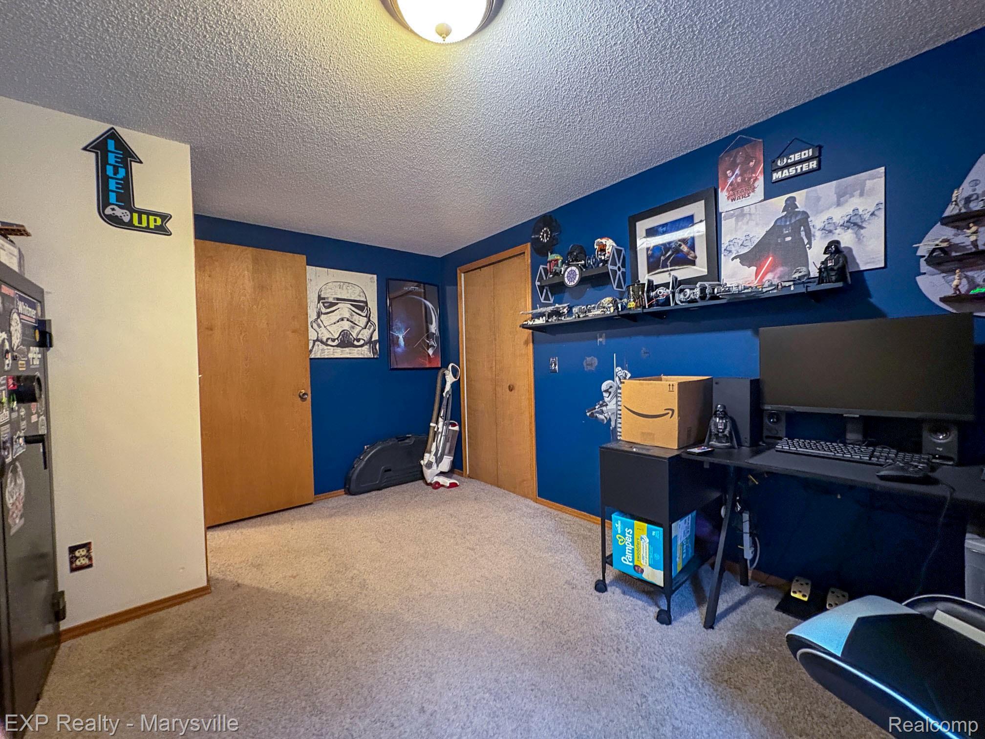 1204 WEEDEN Road