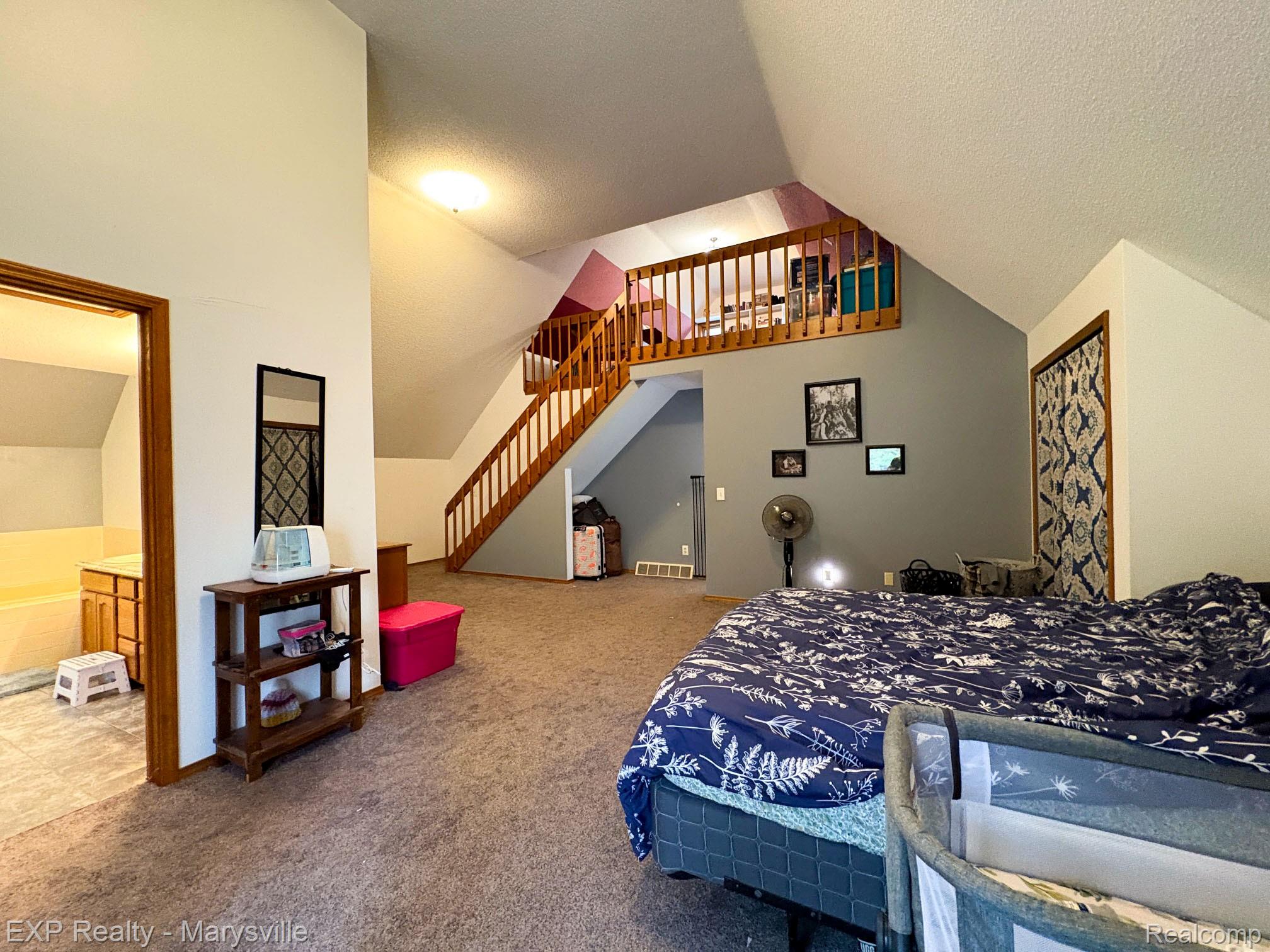 1204 WEEDEN Road