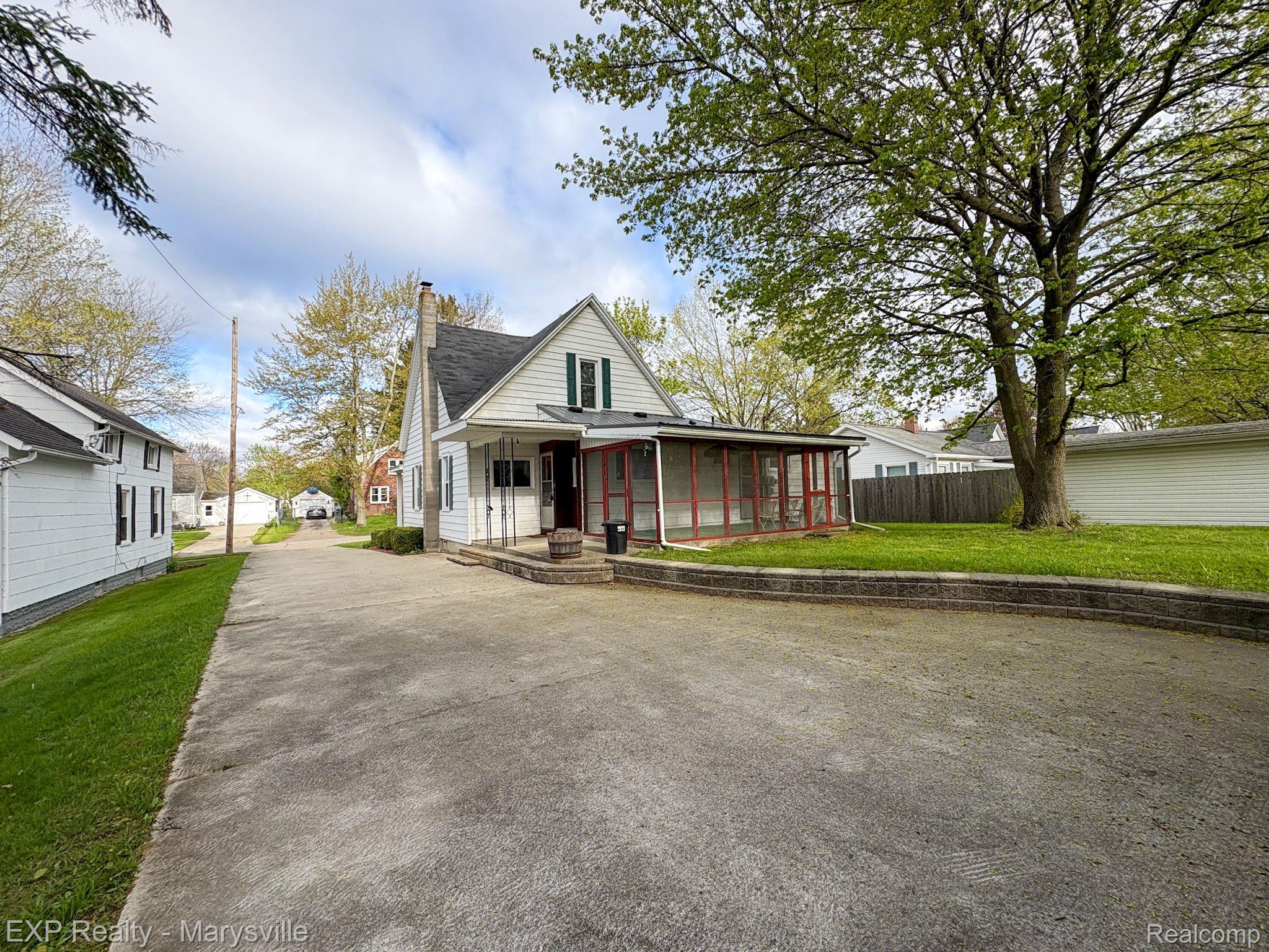 206 SPRING Street