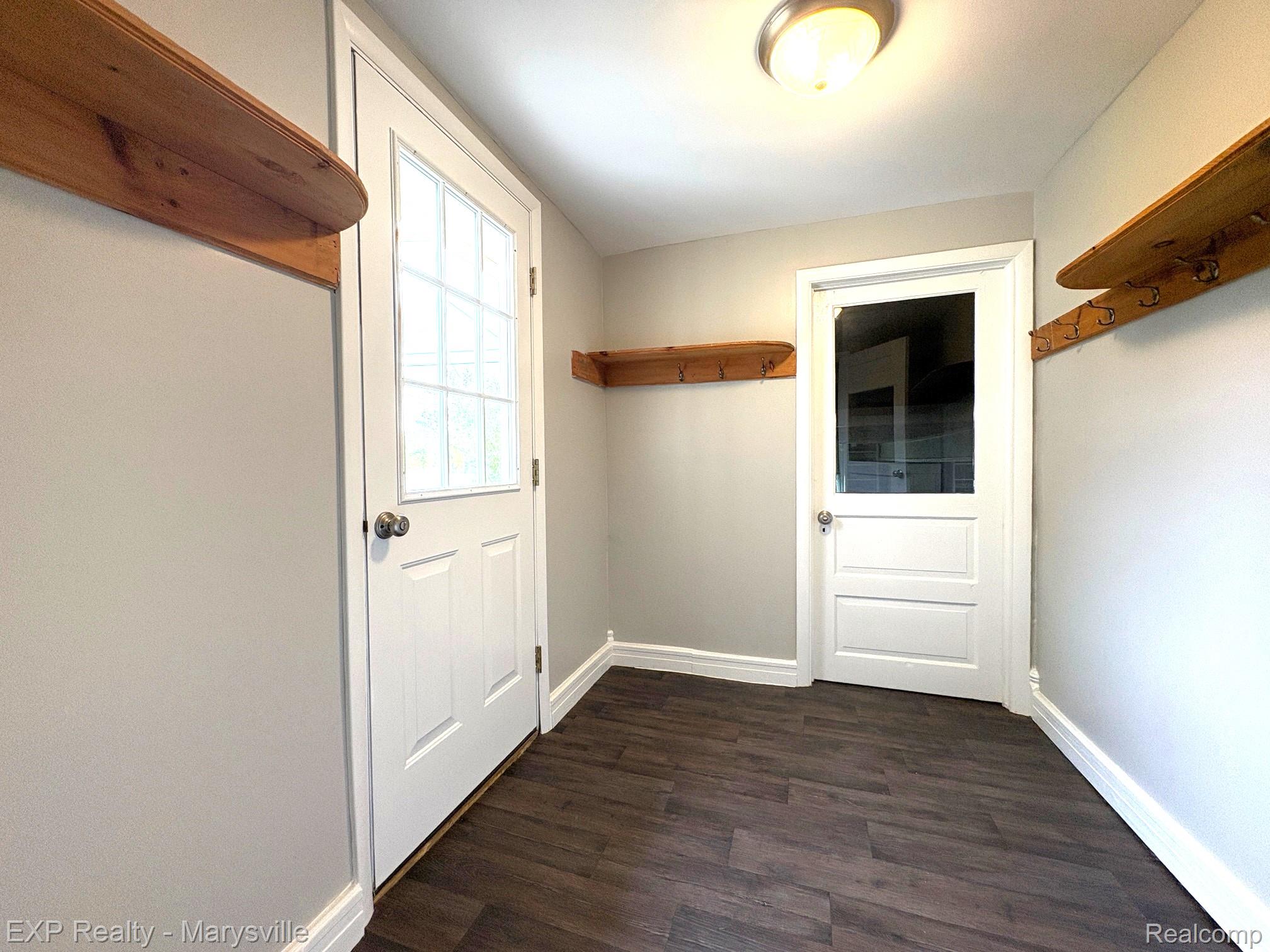 8897 Avoca Road