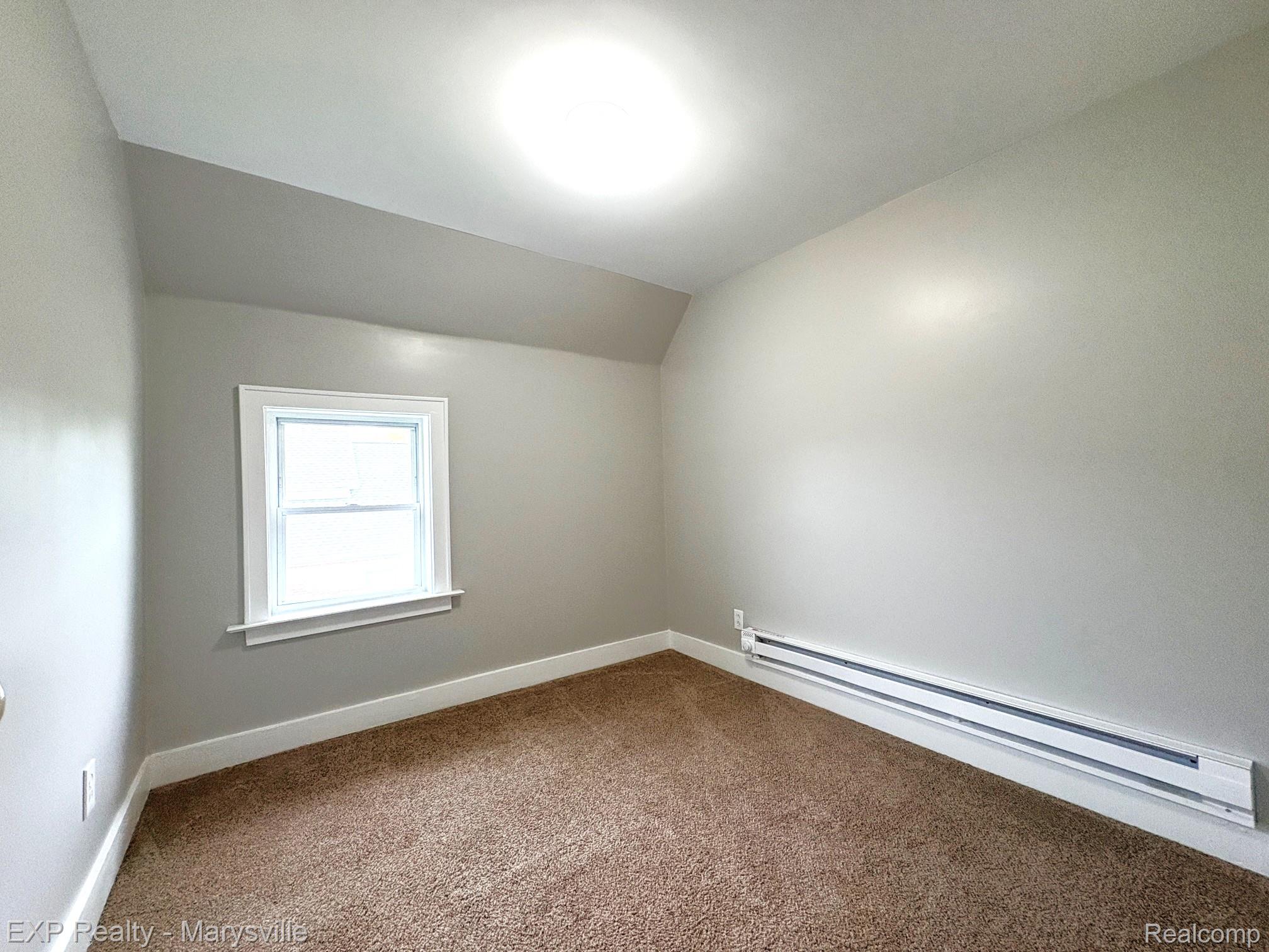 8897 Avoca Road