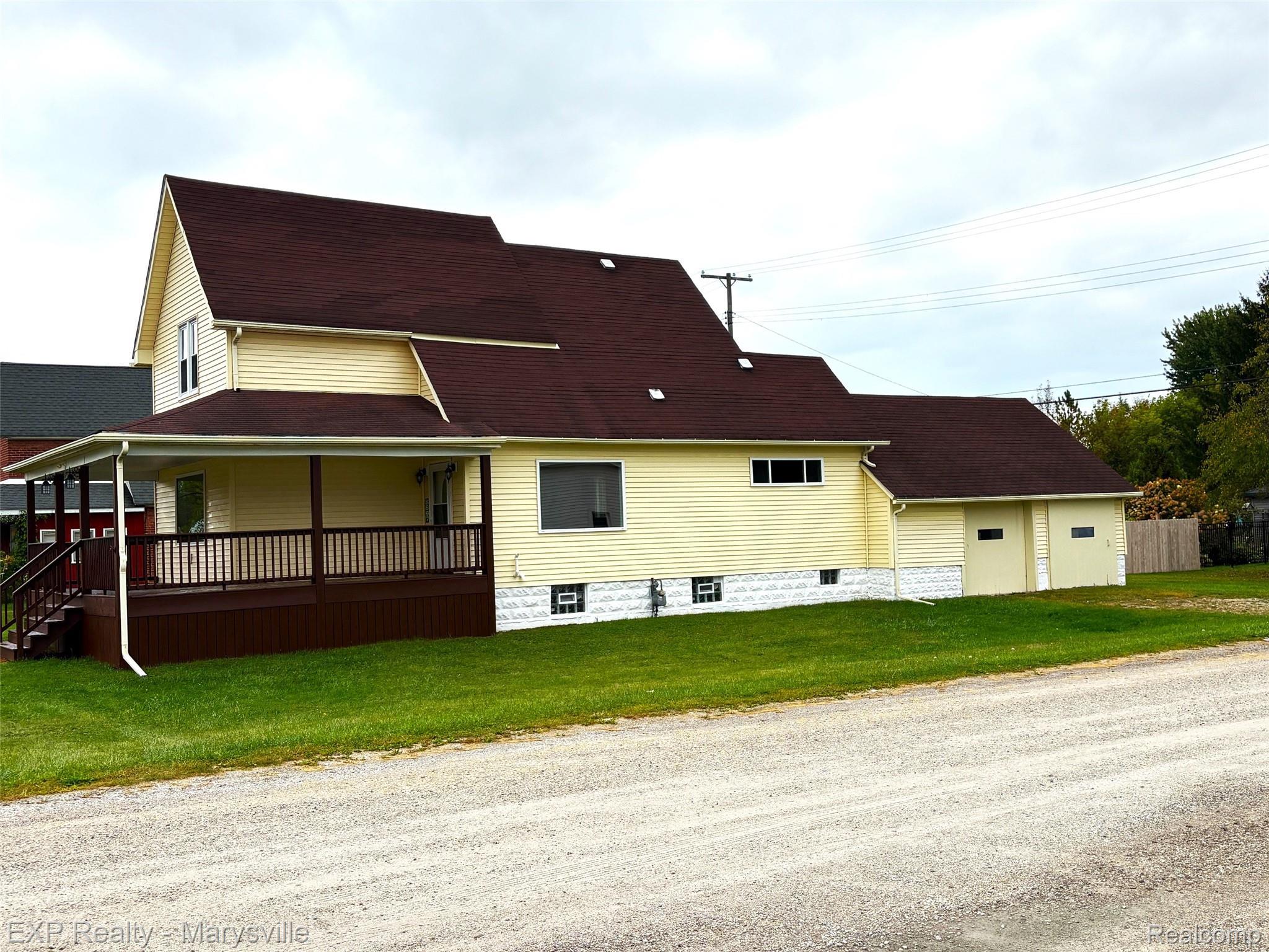 8897 Avoca Road
