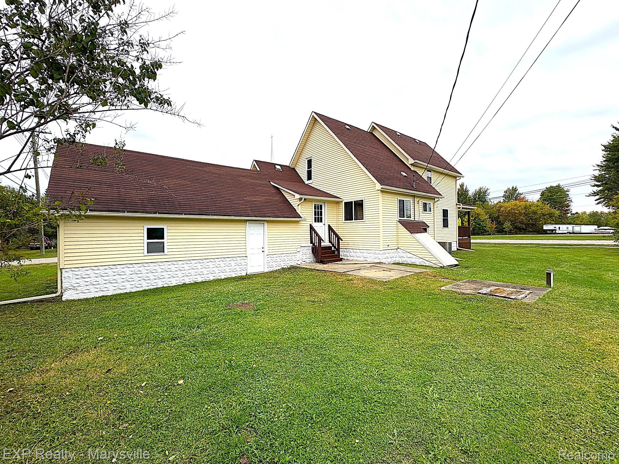 8897 Avoca Road