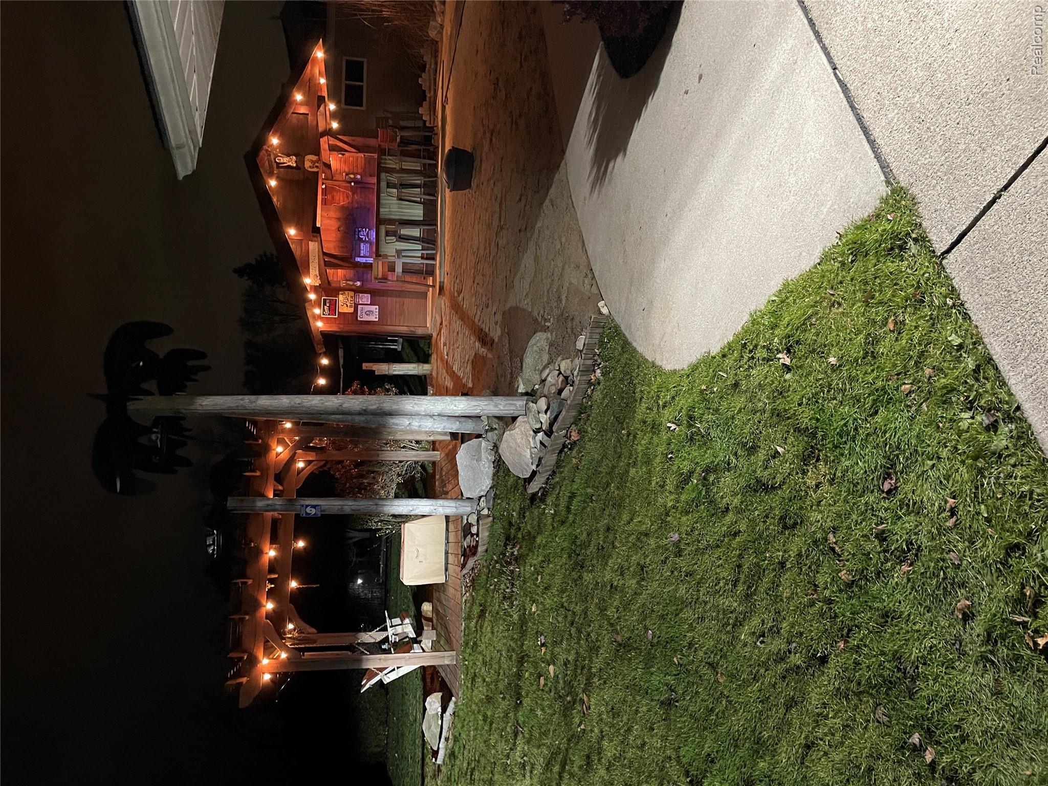 2798 River Road