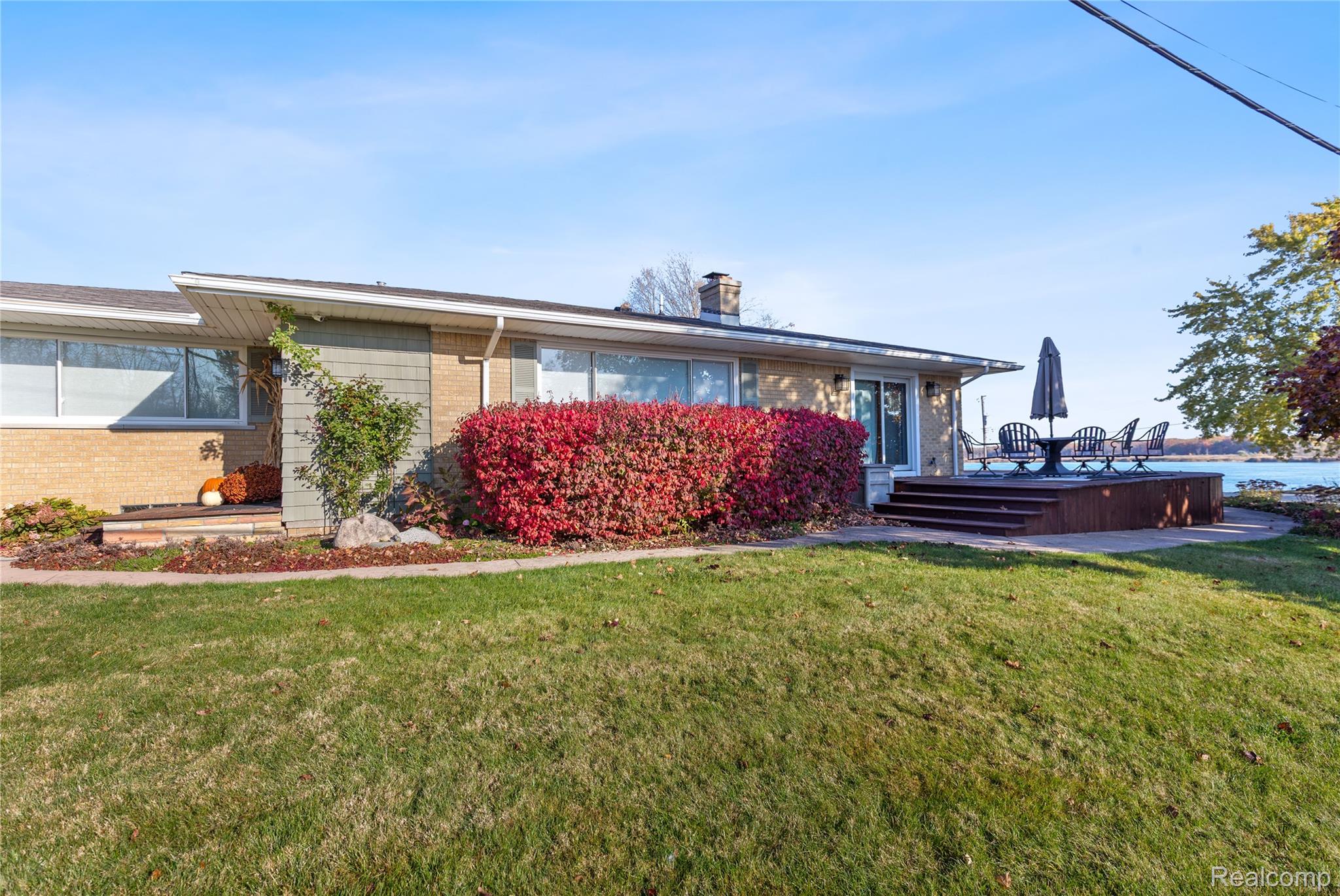 2798 River Road