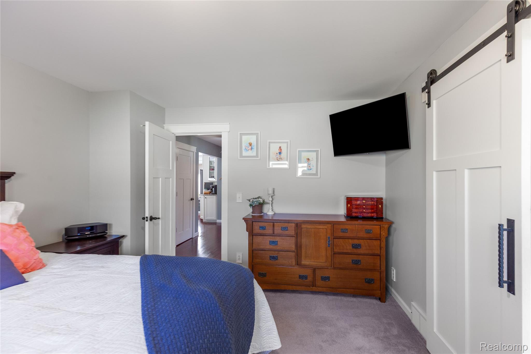 2798 River Road