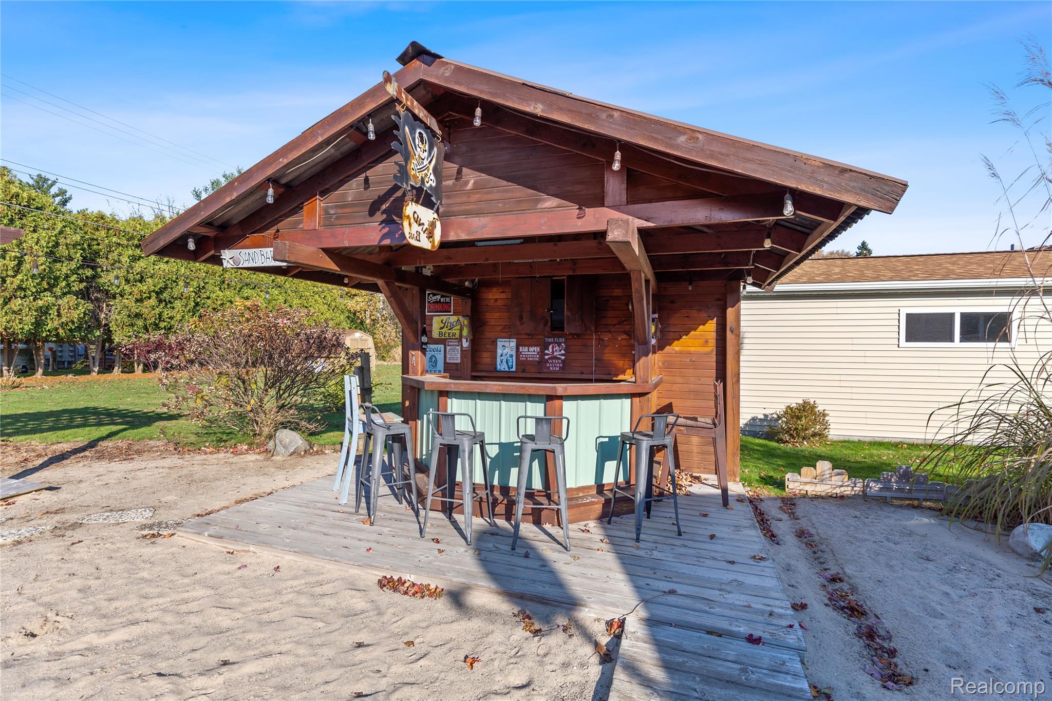 2798 River Road